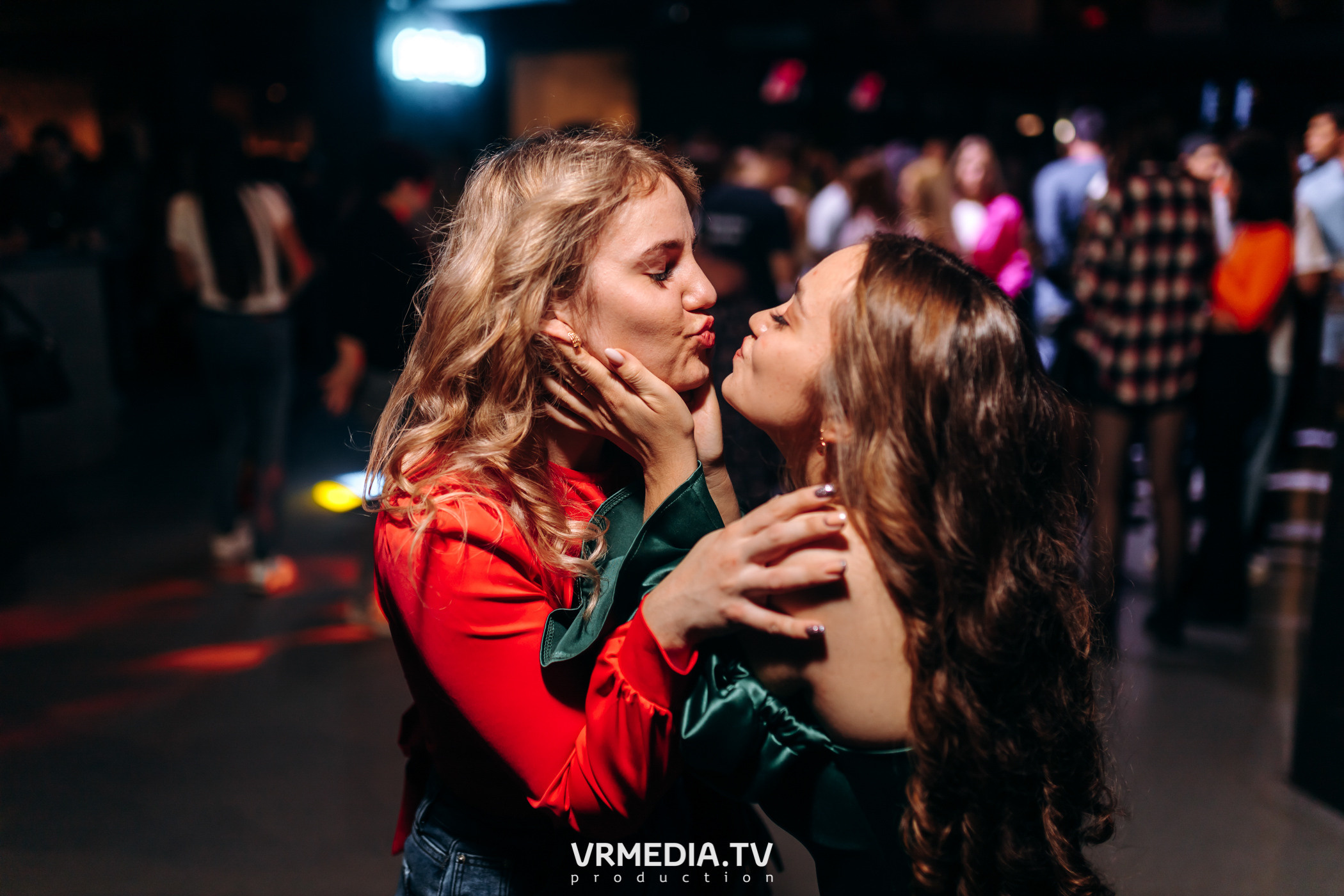 Выходные в баре «DOSKI»