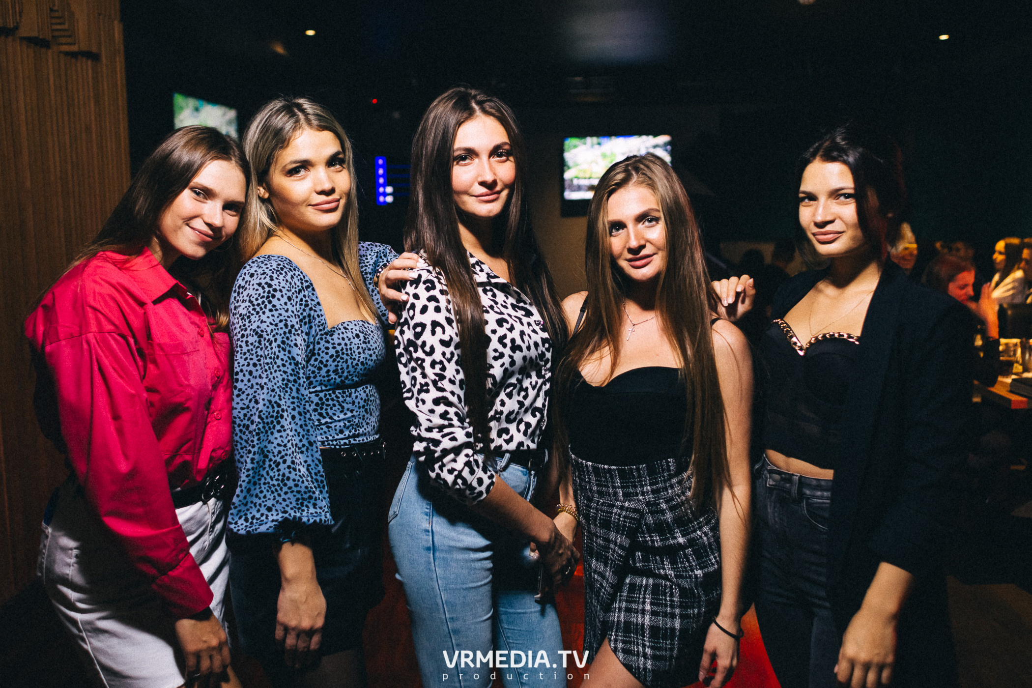 Выходные в баре «DOSKI»