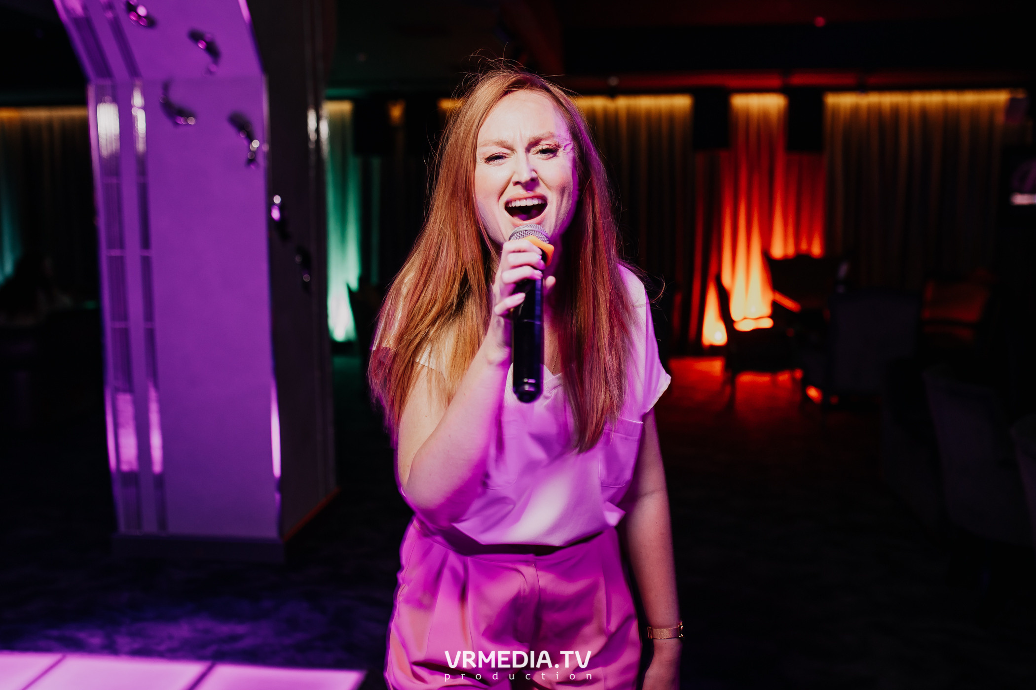 Выходные в караоке-баре «Volna»