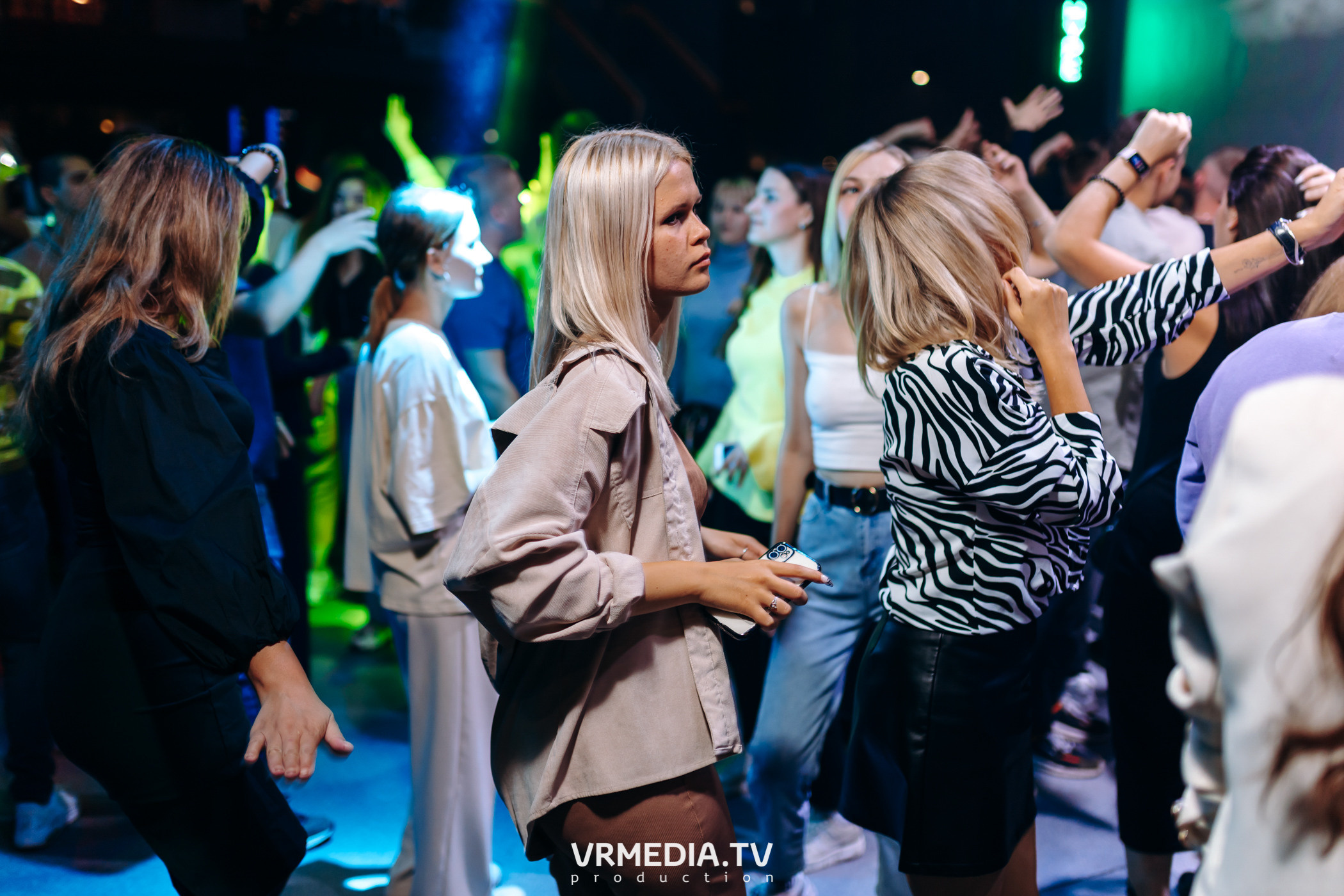 Выходные в баре «DOSKI»