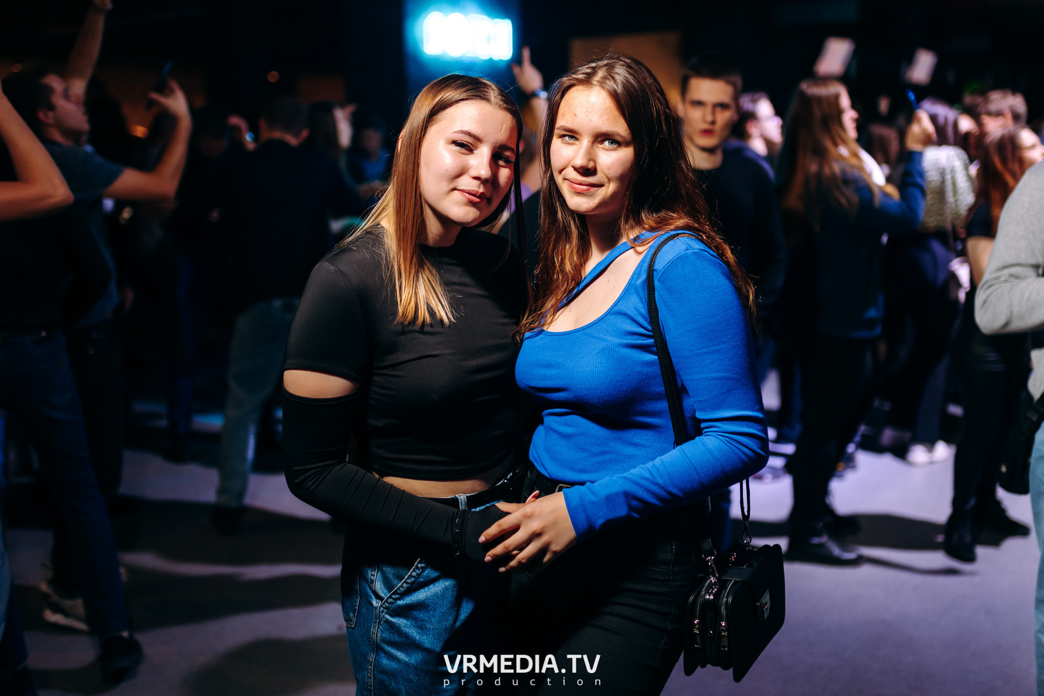 Выходные в баре «DOSKI»