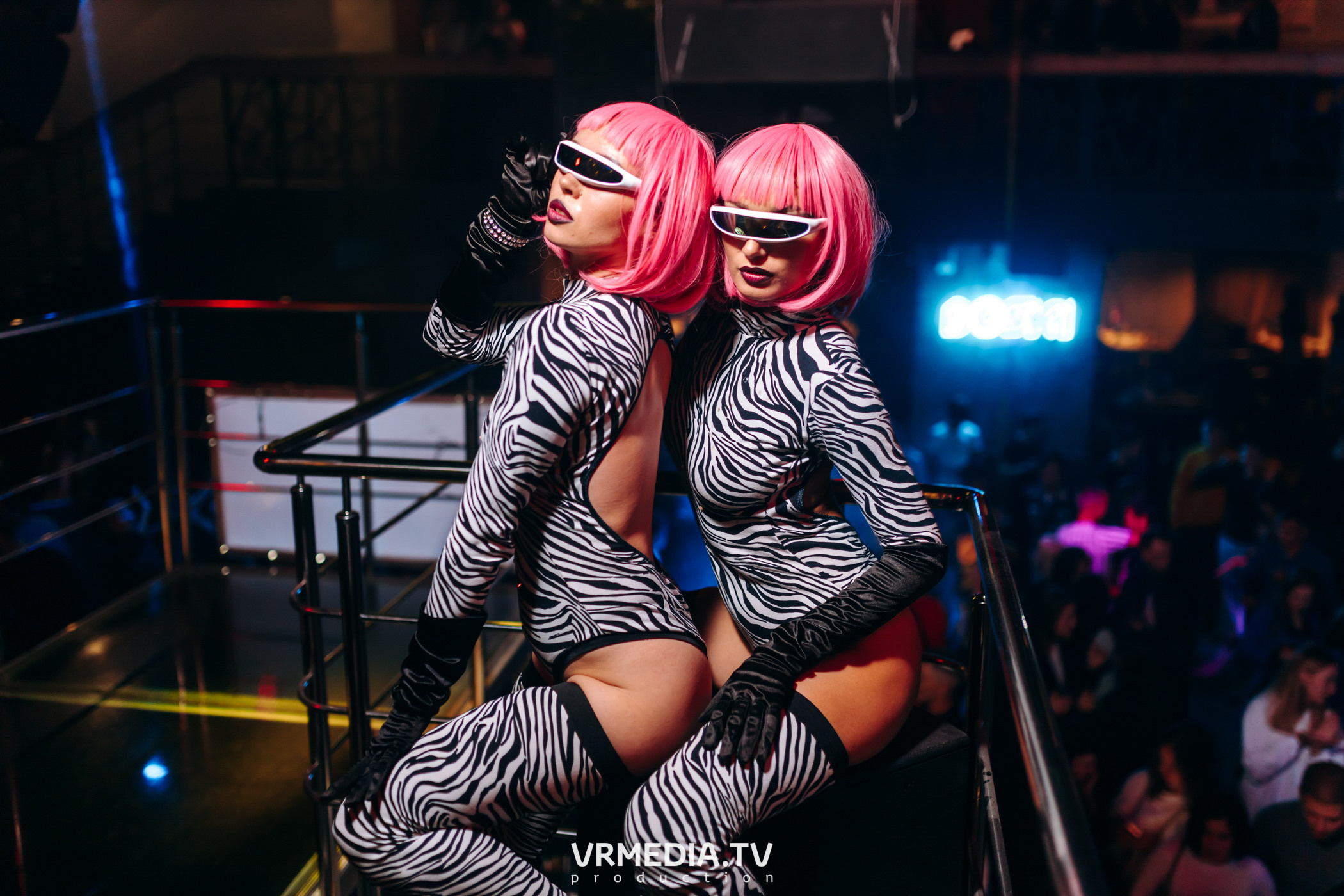 Выходные в баре «DOSKI»