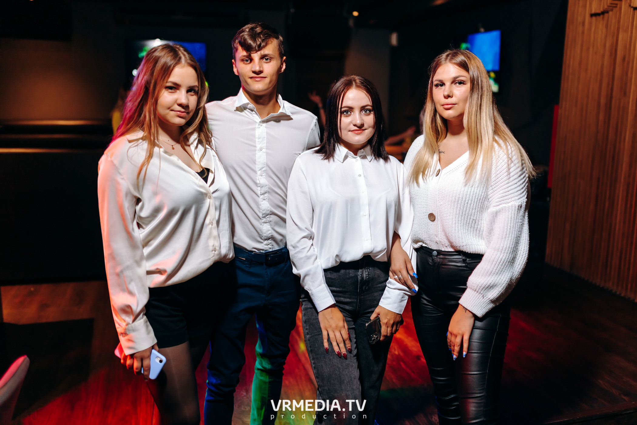 Выходные в баре «DOSKI»