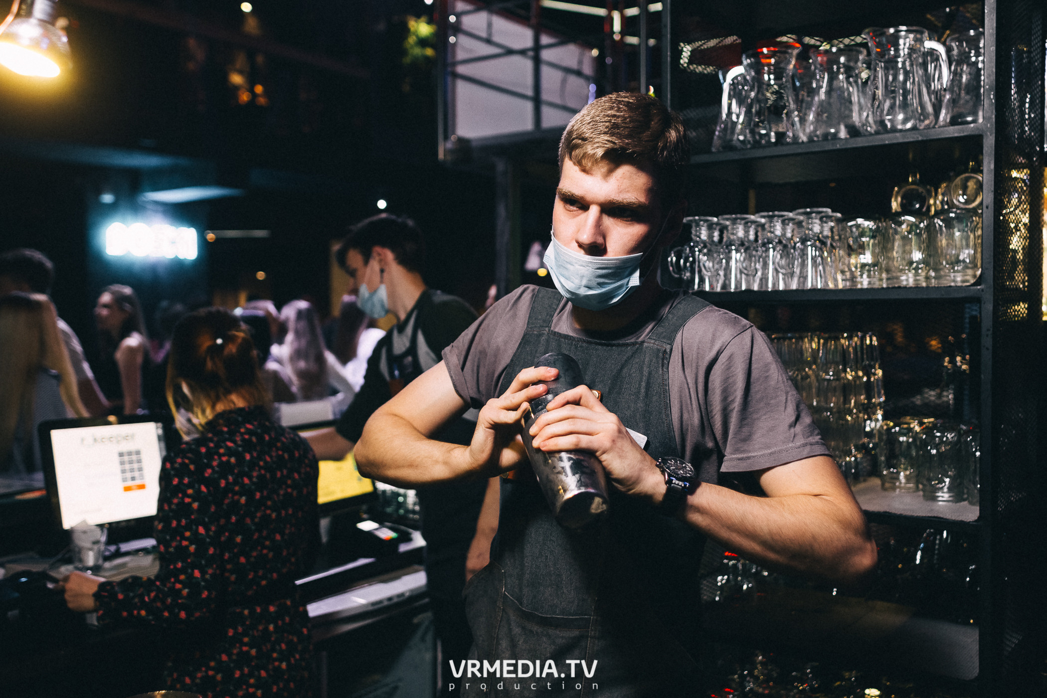 Выходные в баре «DOSKI»