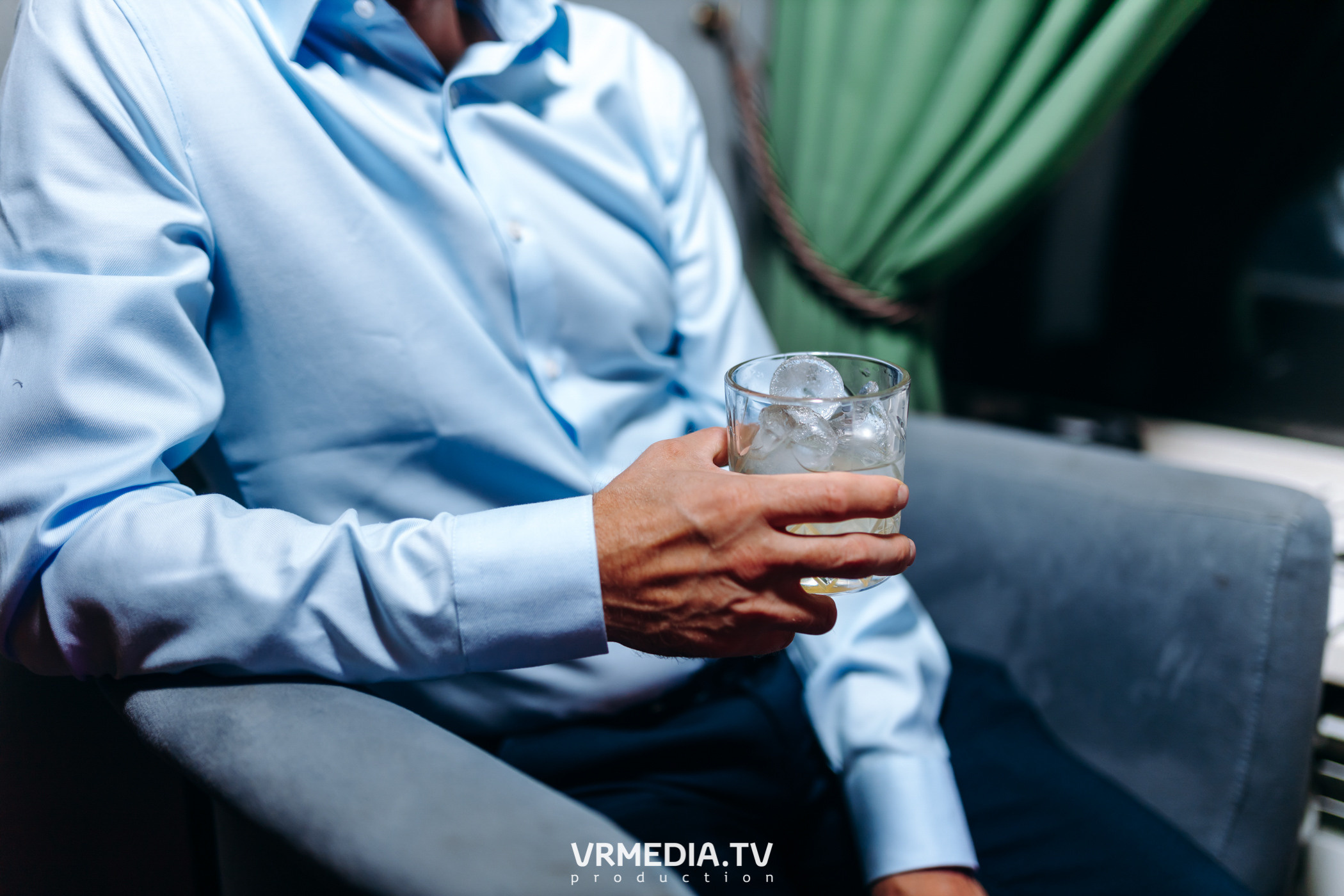 Ночь Безумного Бармена в Lounge Voice Hall «Familia»