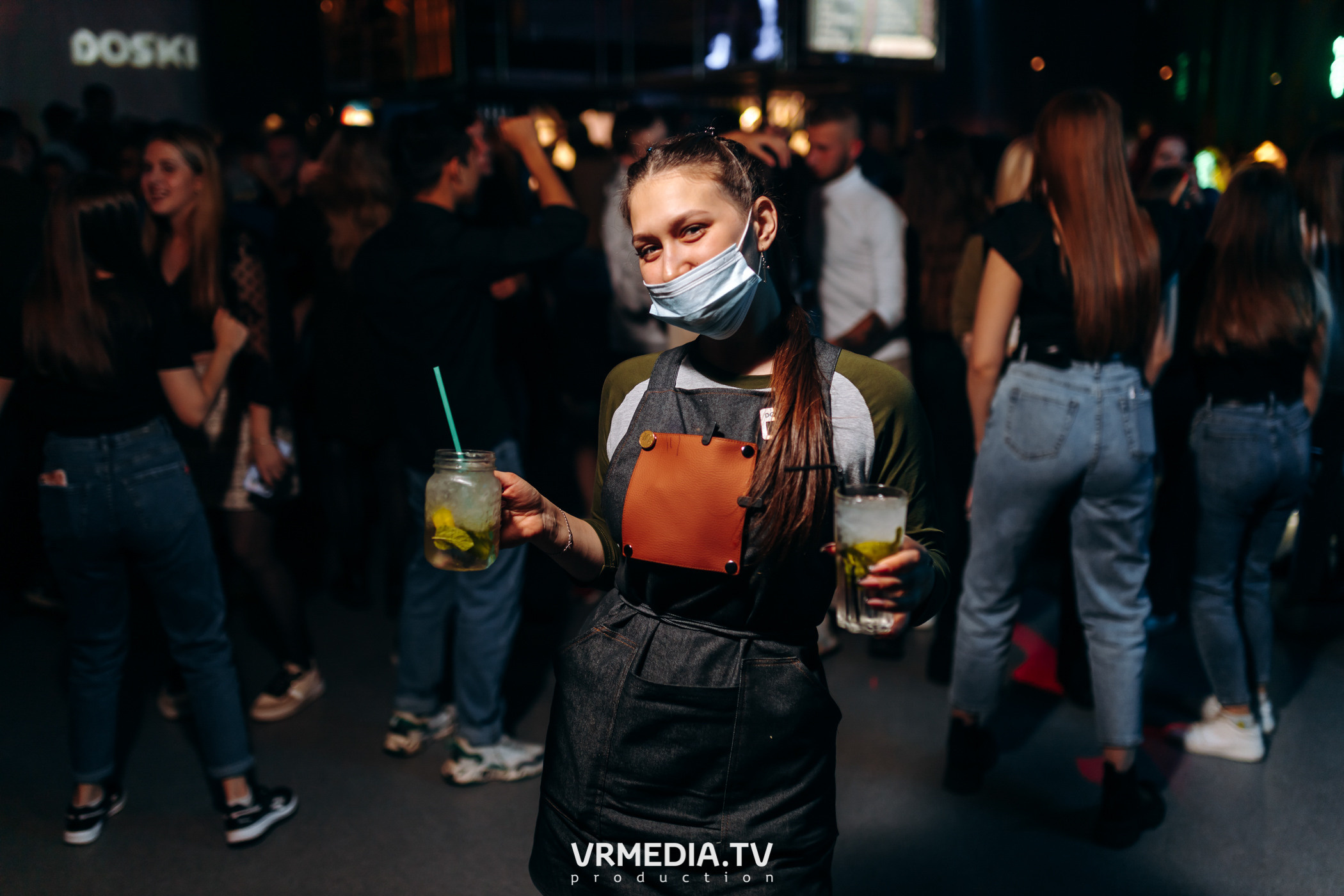 Выходные в баре «DOSKI»