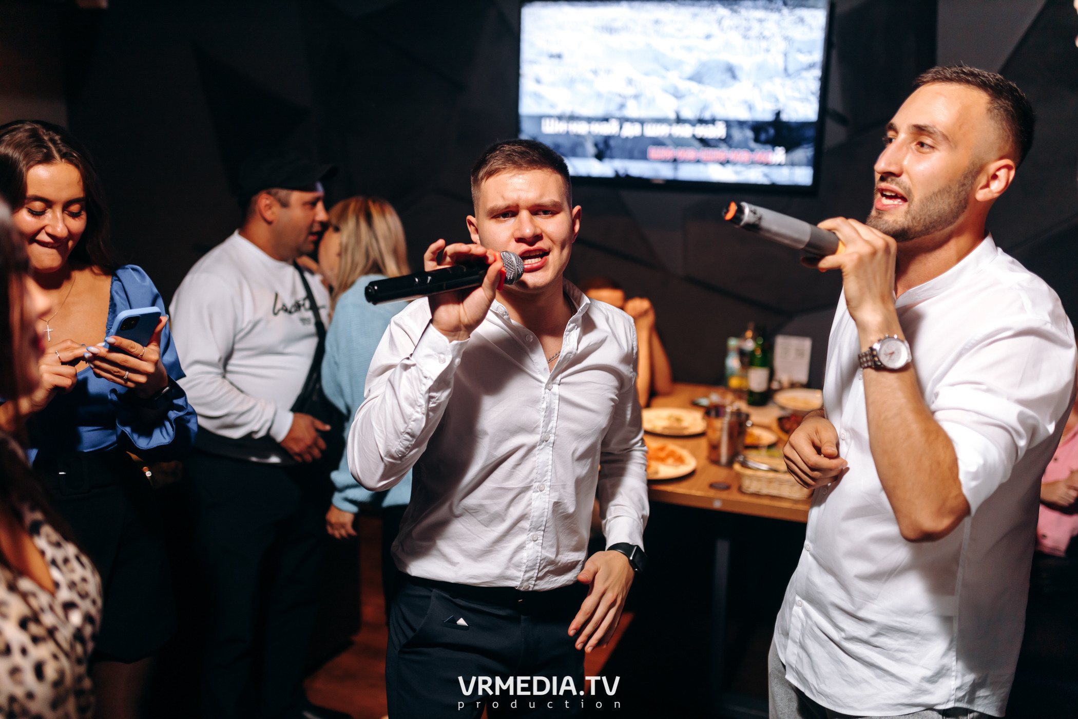 Выходные в баре «DOSKI»