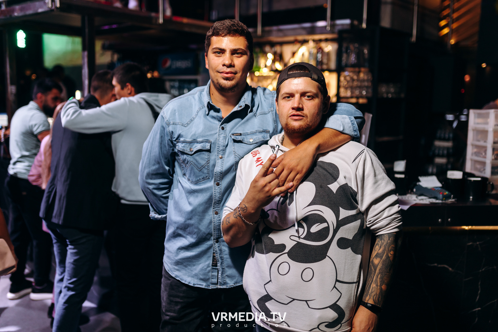 Выходные в баре «DOSKI»