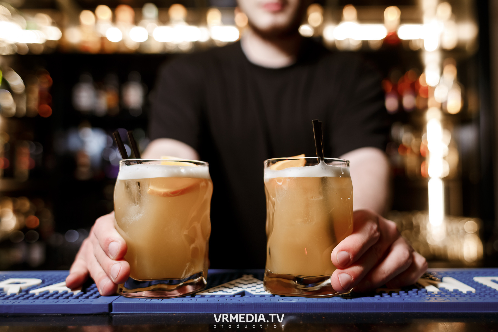 Выходные в караоке-баре «Volna»