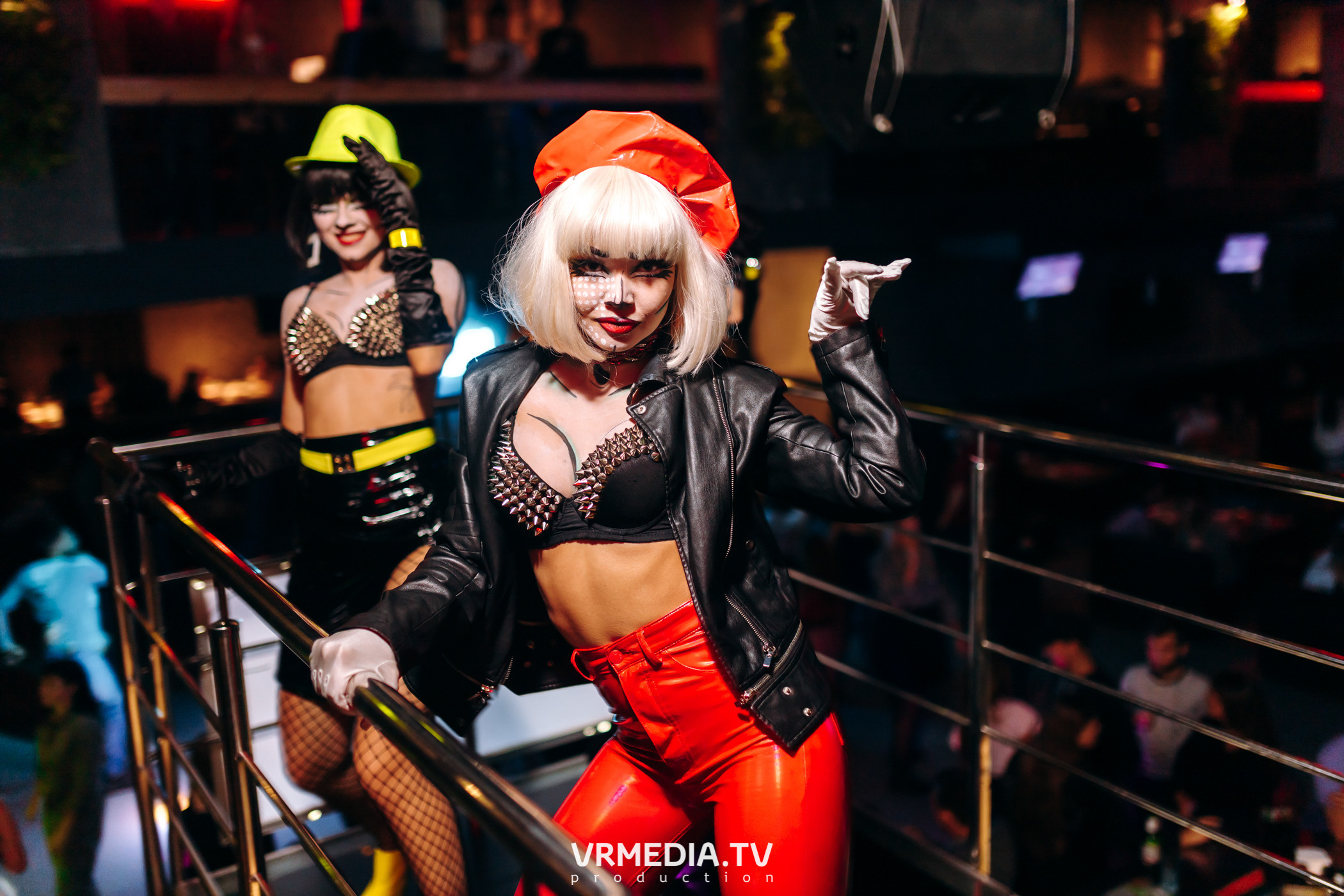 Выходные в баре «DOSKI»