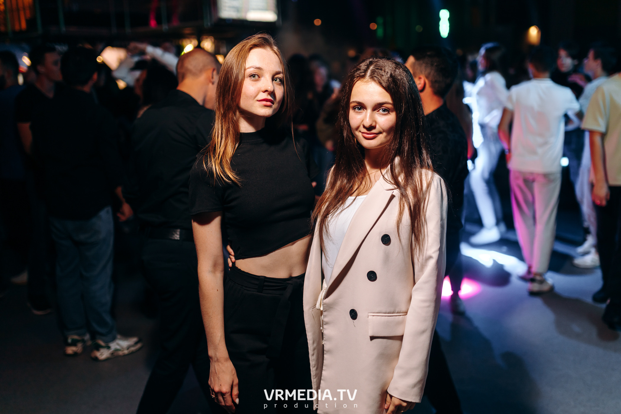 Выходные в баре «DOSKI»