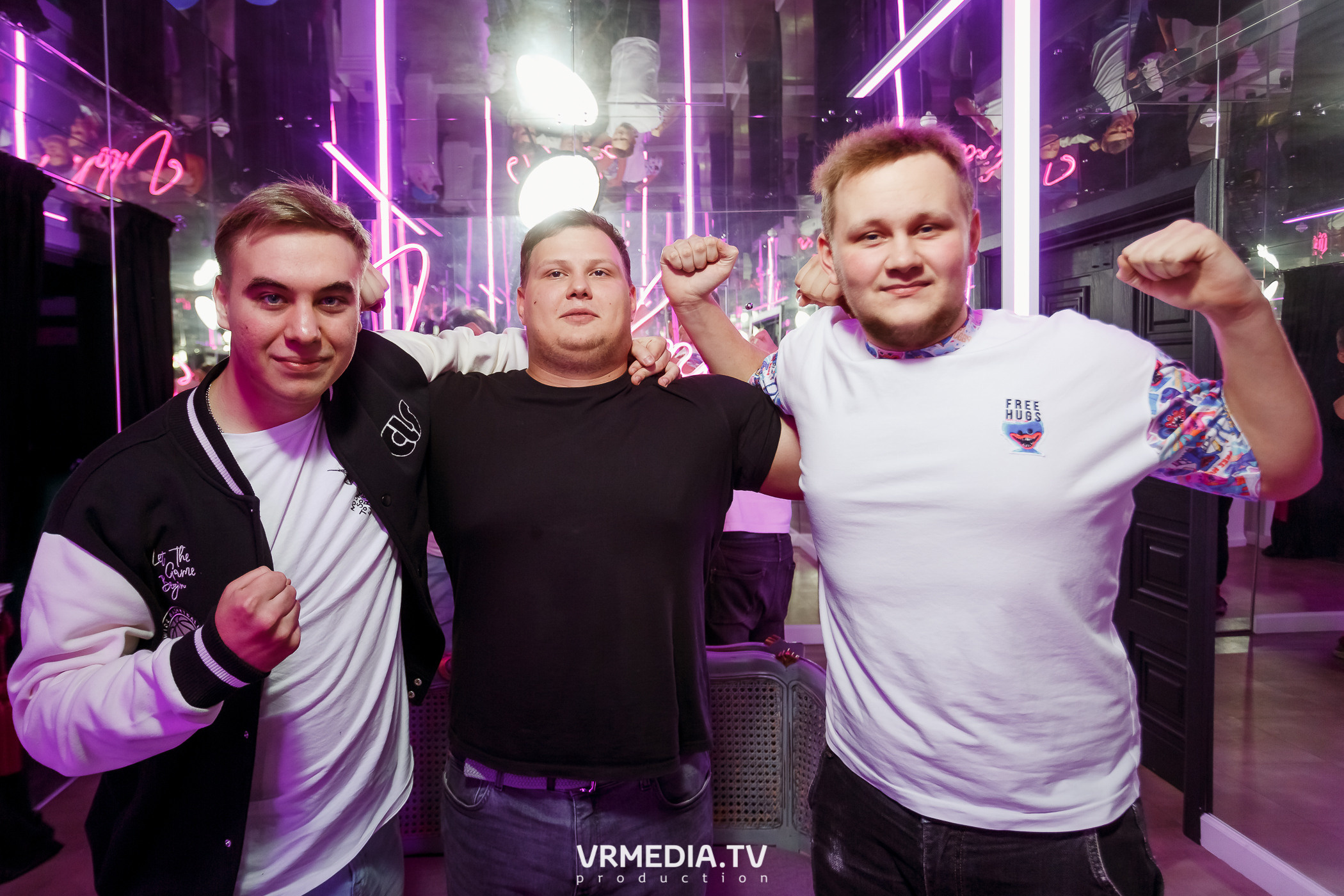 Выходные в караоке-баре «Volna»