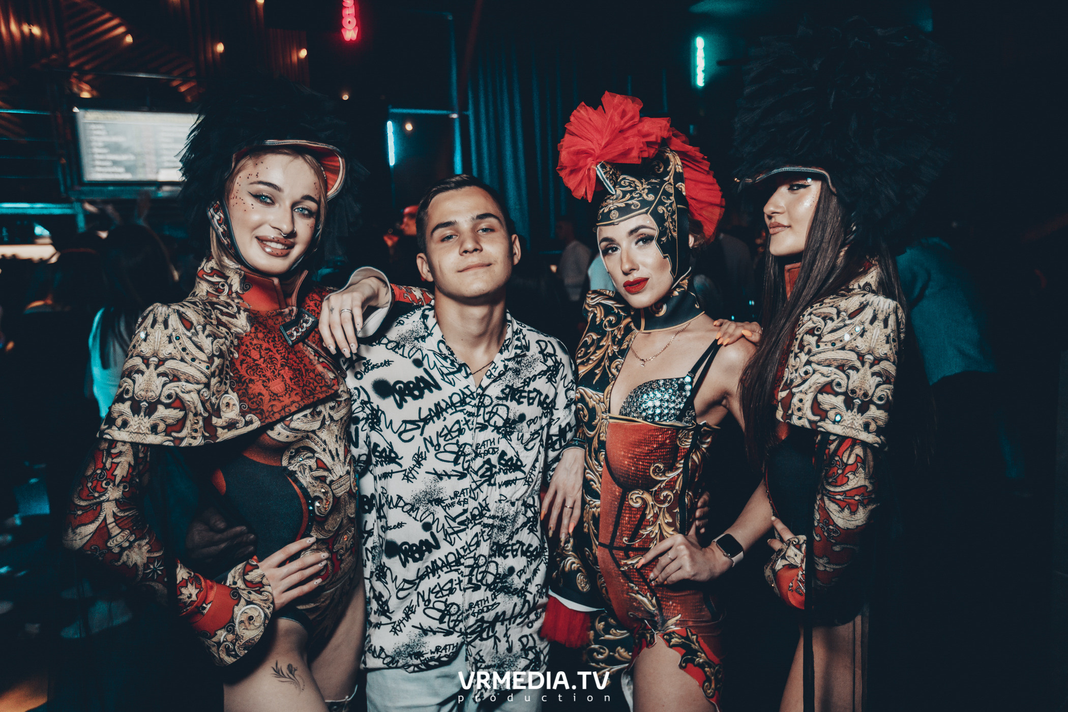 Выходные в баре «DOSKI»