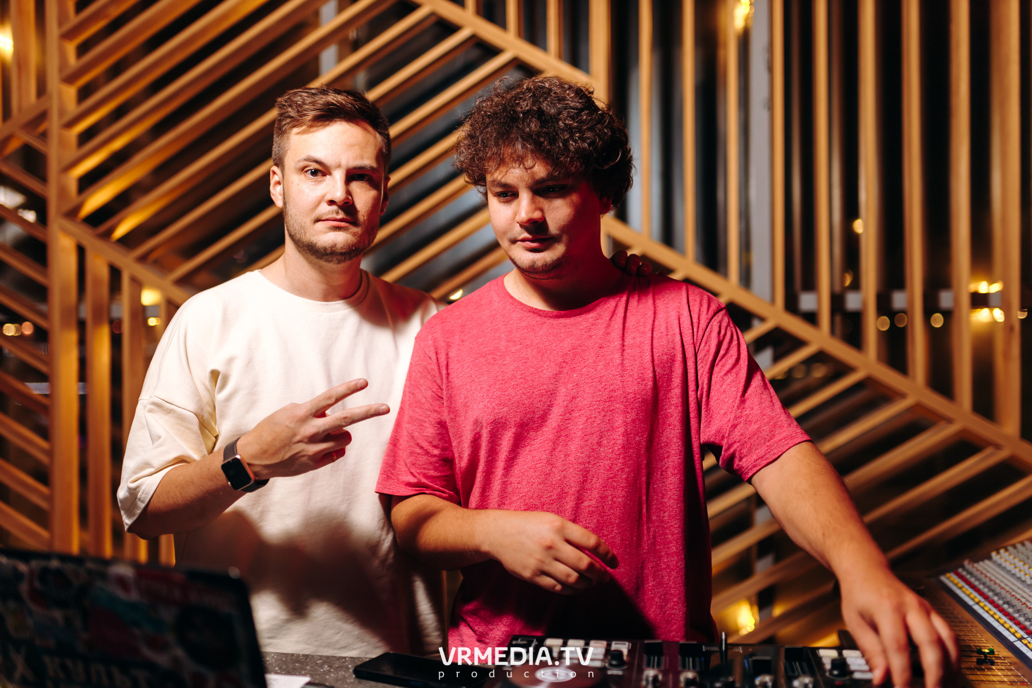 Выходные в баре «DOSKI»