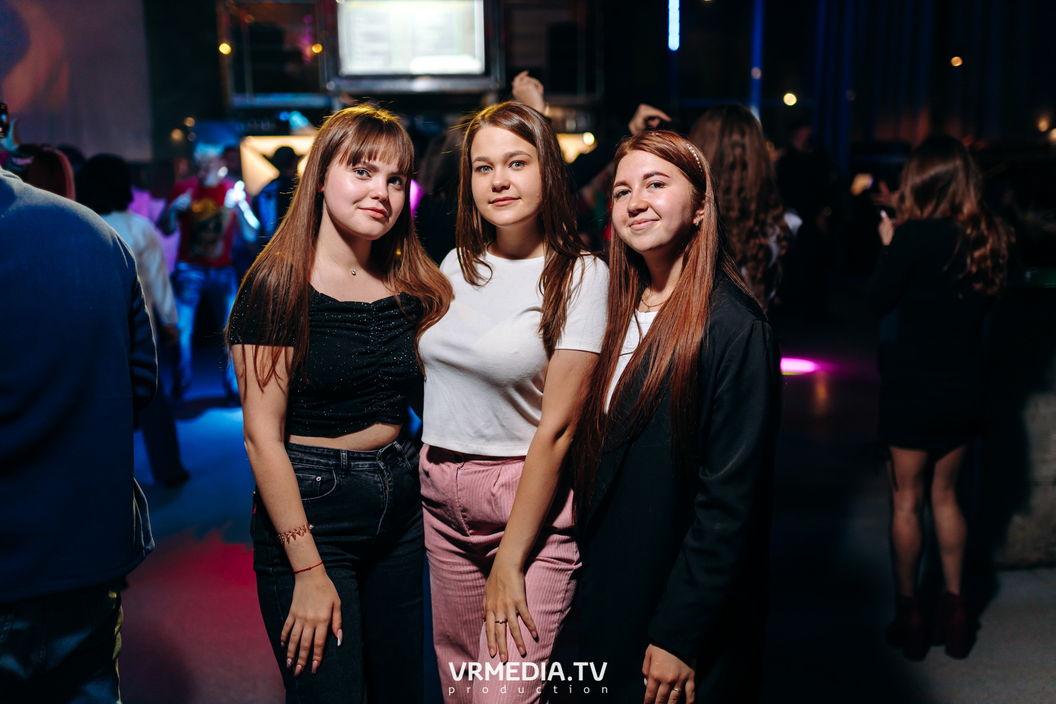 Выходные в баре «DOSKI»