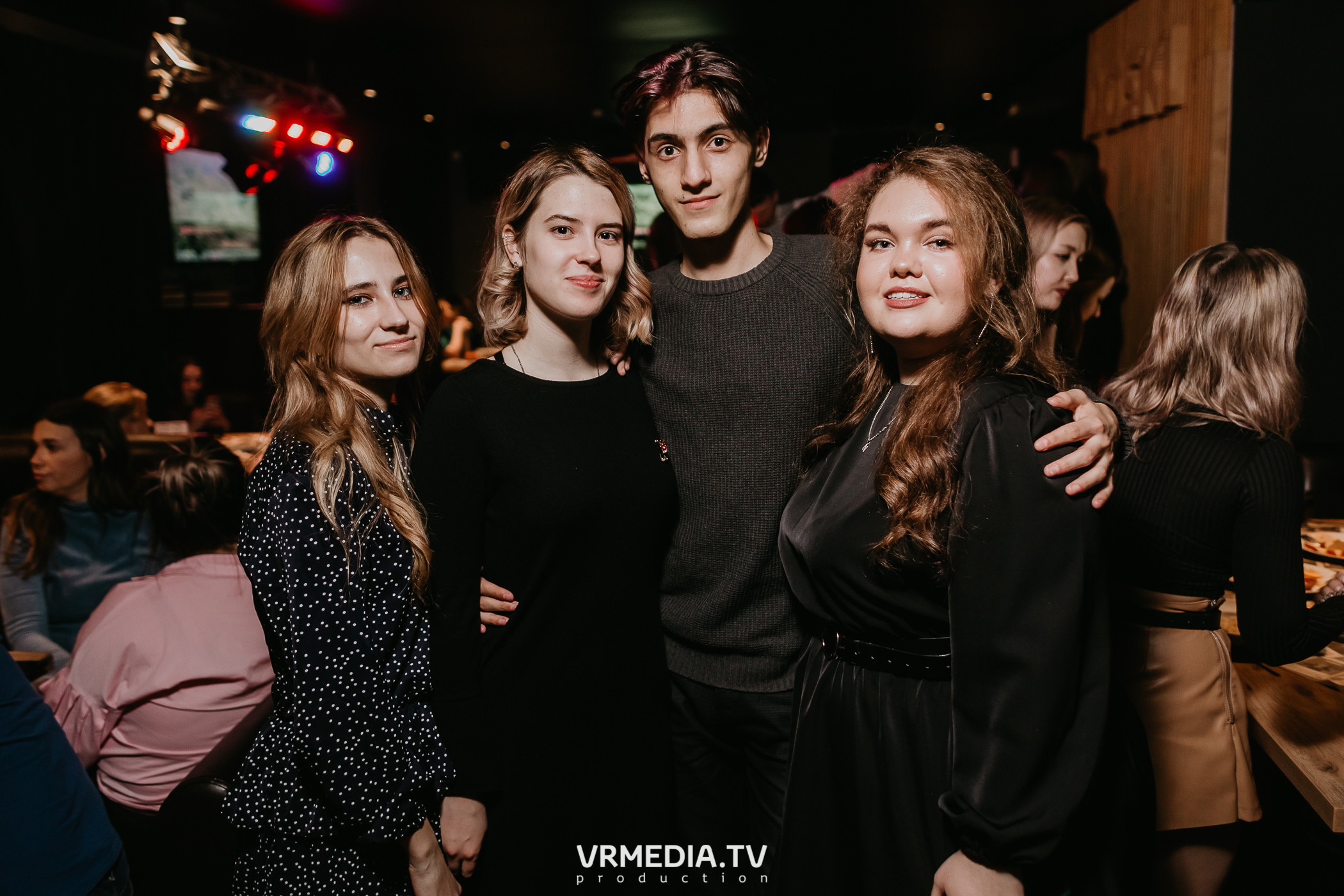 Выходные в баре «DOSKI»