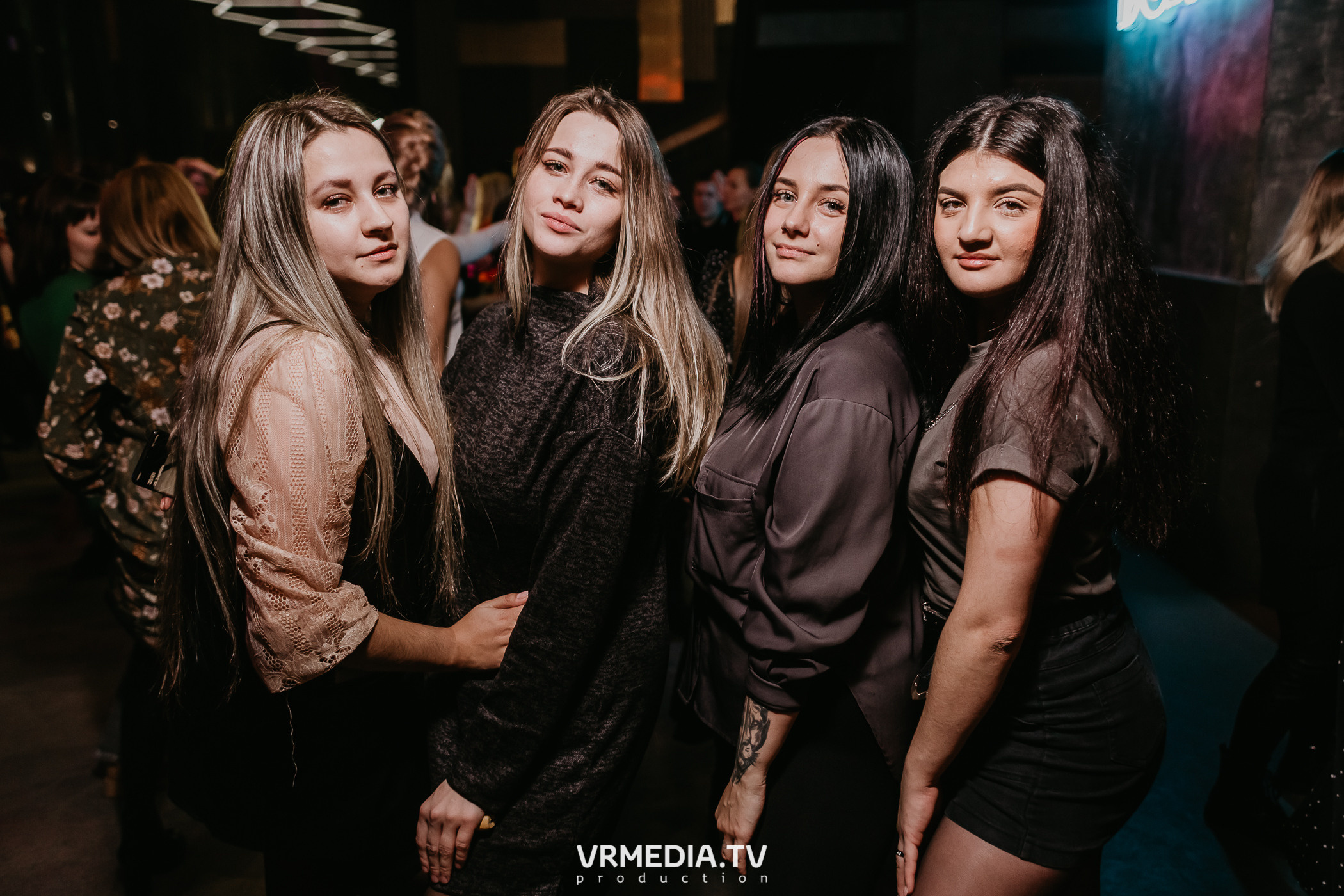 Выходные в баре «DOSKI»