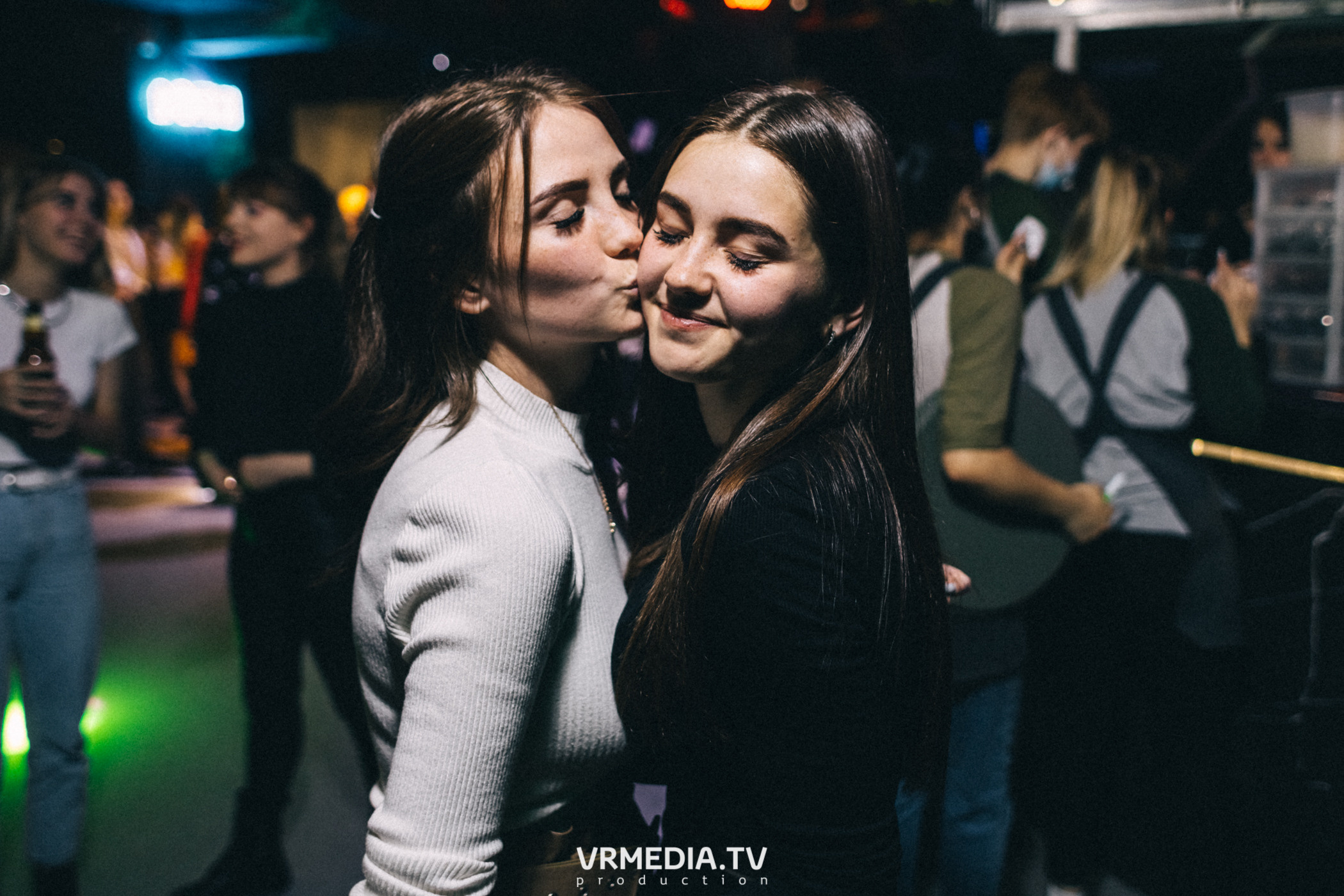 Выходные в баре «DOSKI»