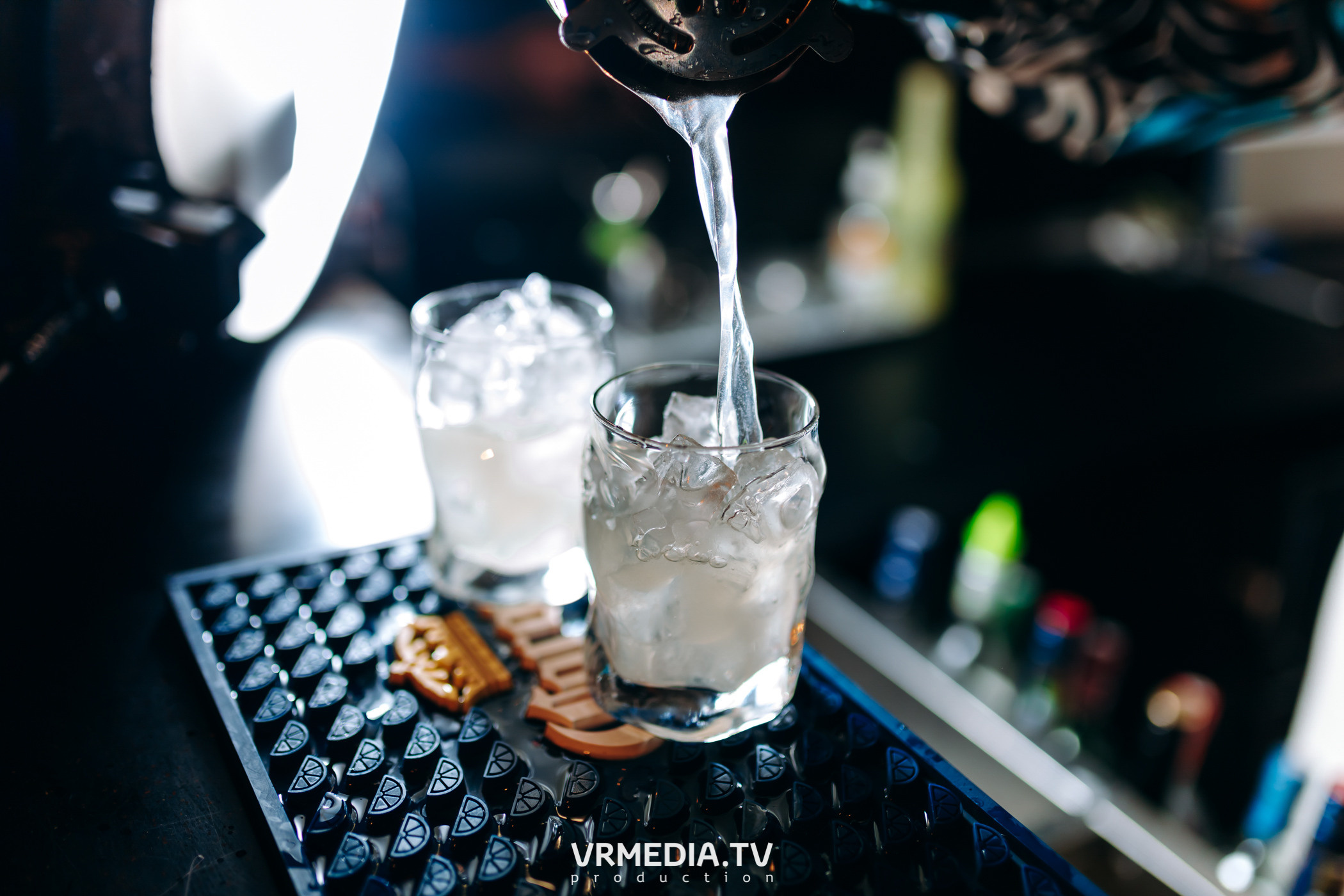 Ночь фотографии в караоке-баре «Volna»