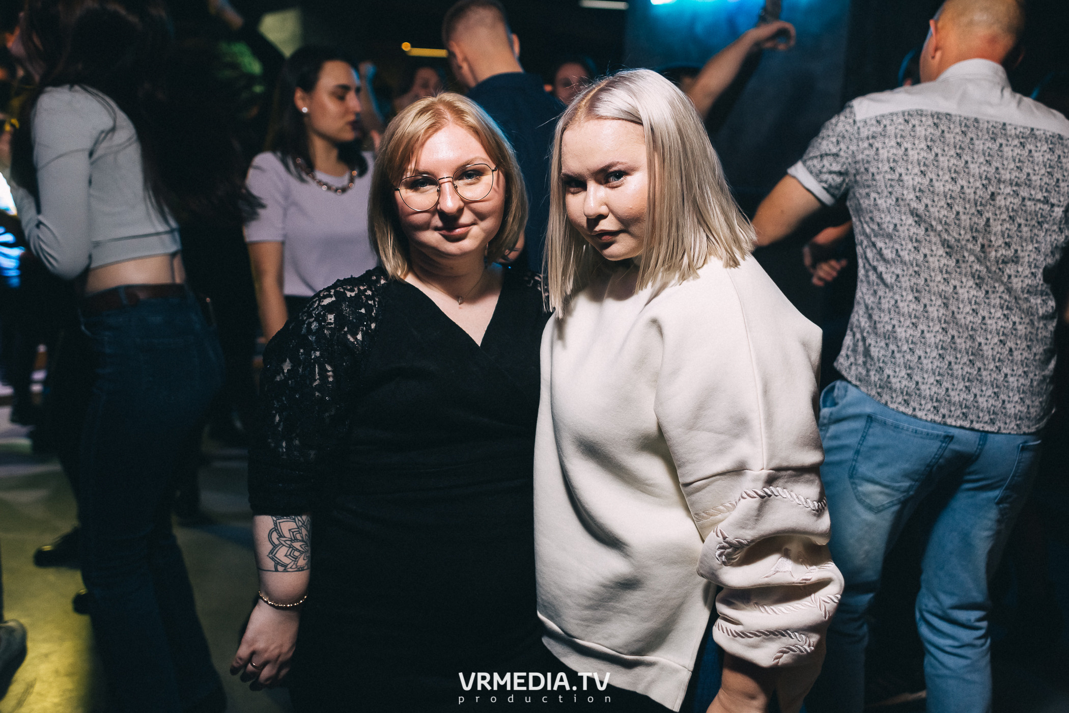 Выходные в баре «DOSKI»