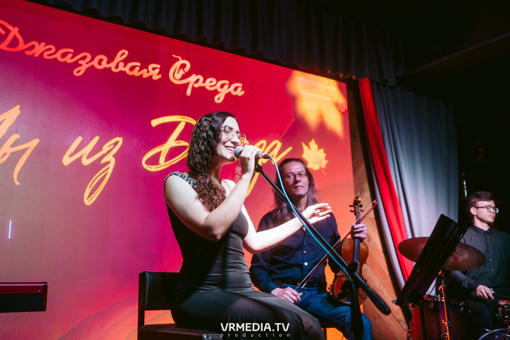 Джазовая среда. Нелли Азизова (Томск)