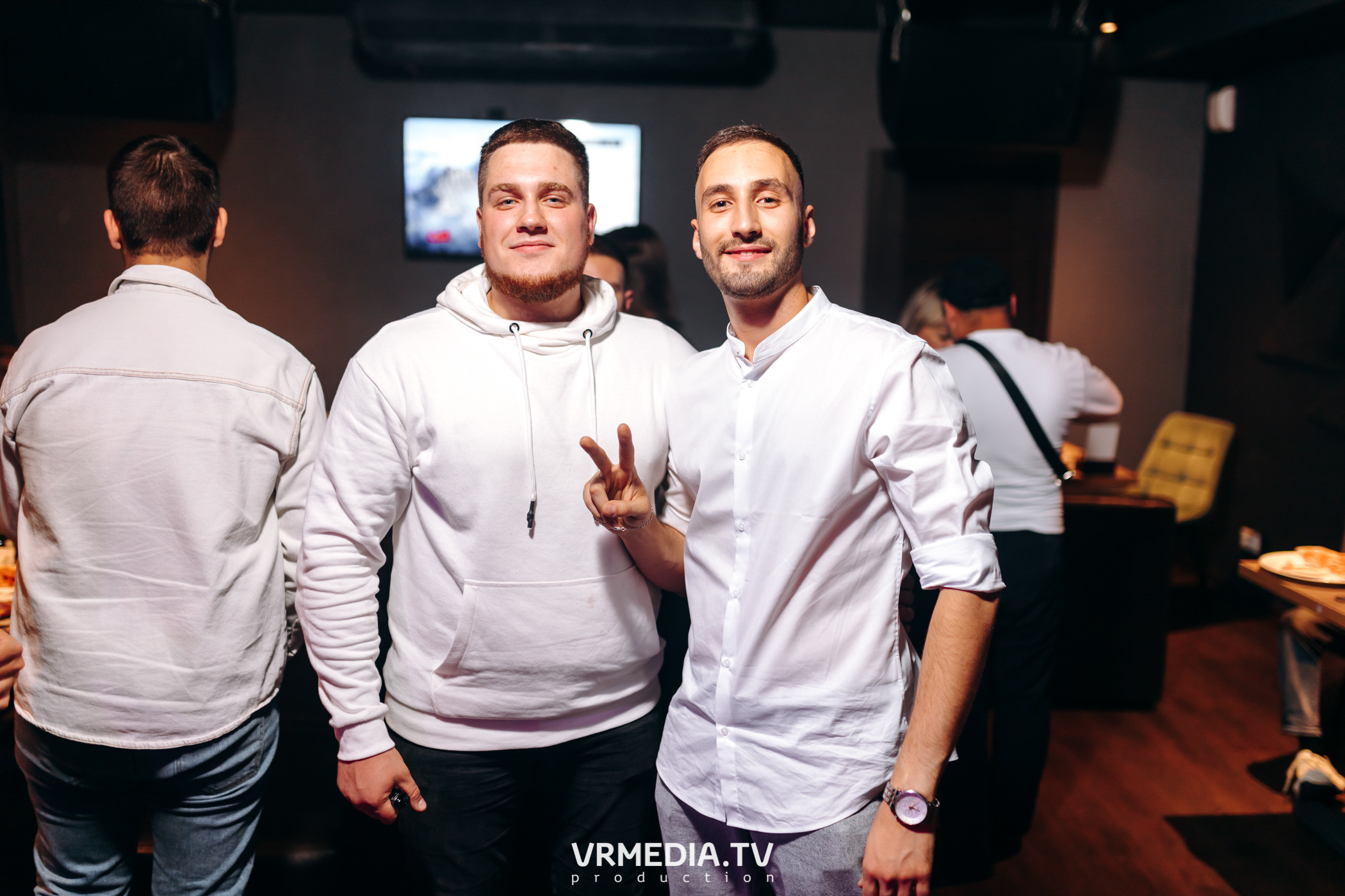 Выходные в баре «DOSKI»