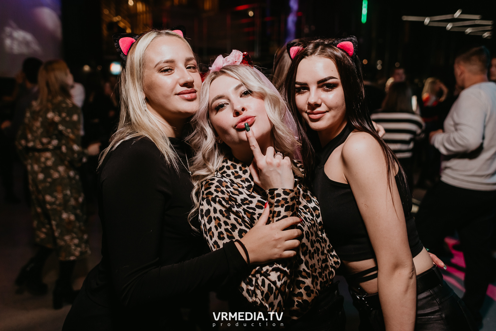 Выходные в баре «DOSKI»