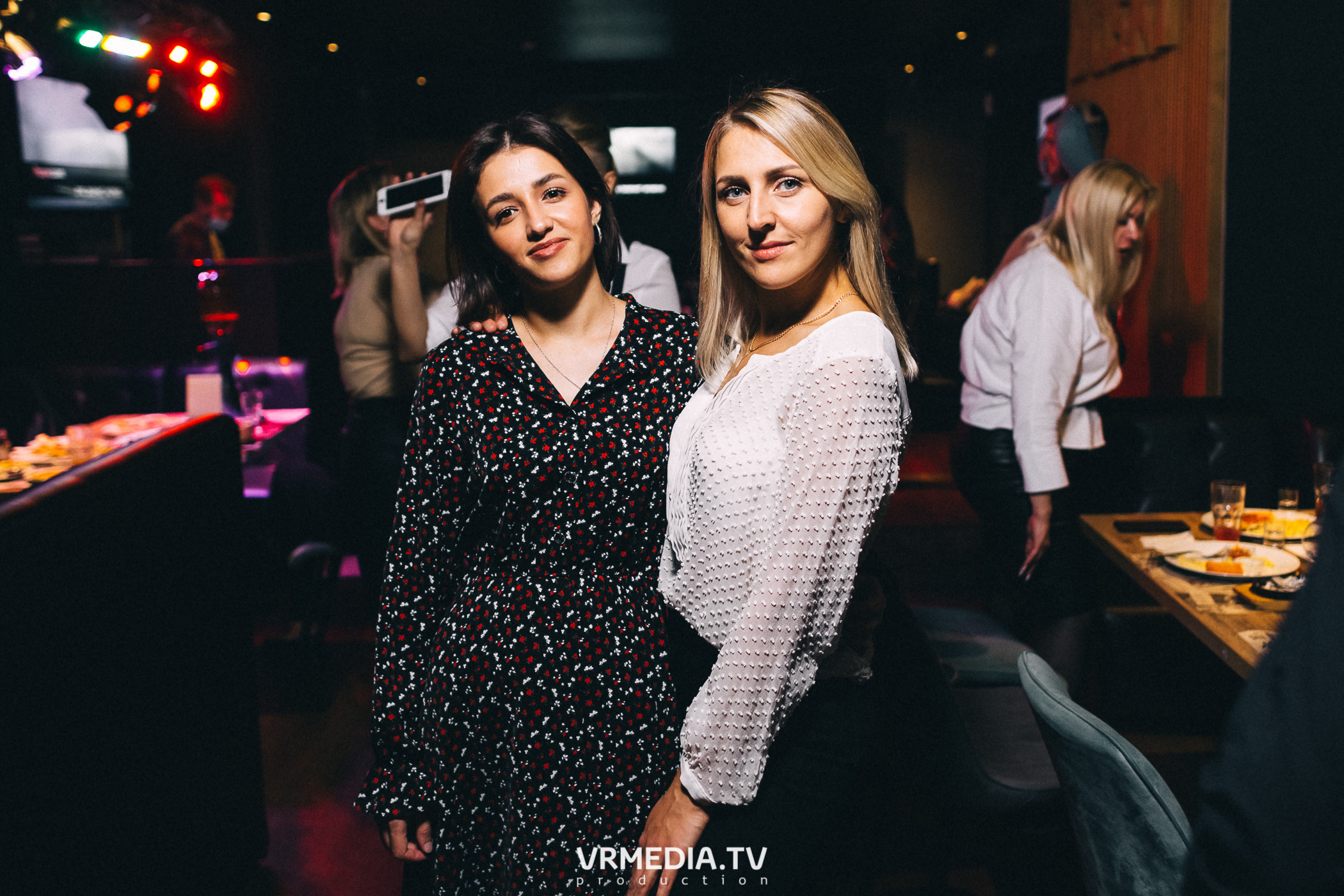 Выходные в баре «DOSKI»