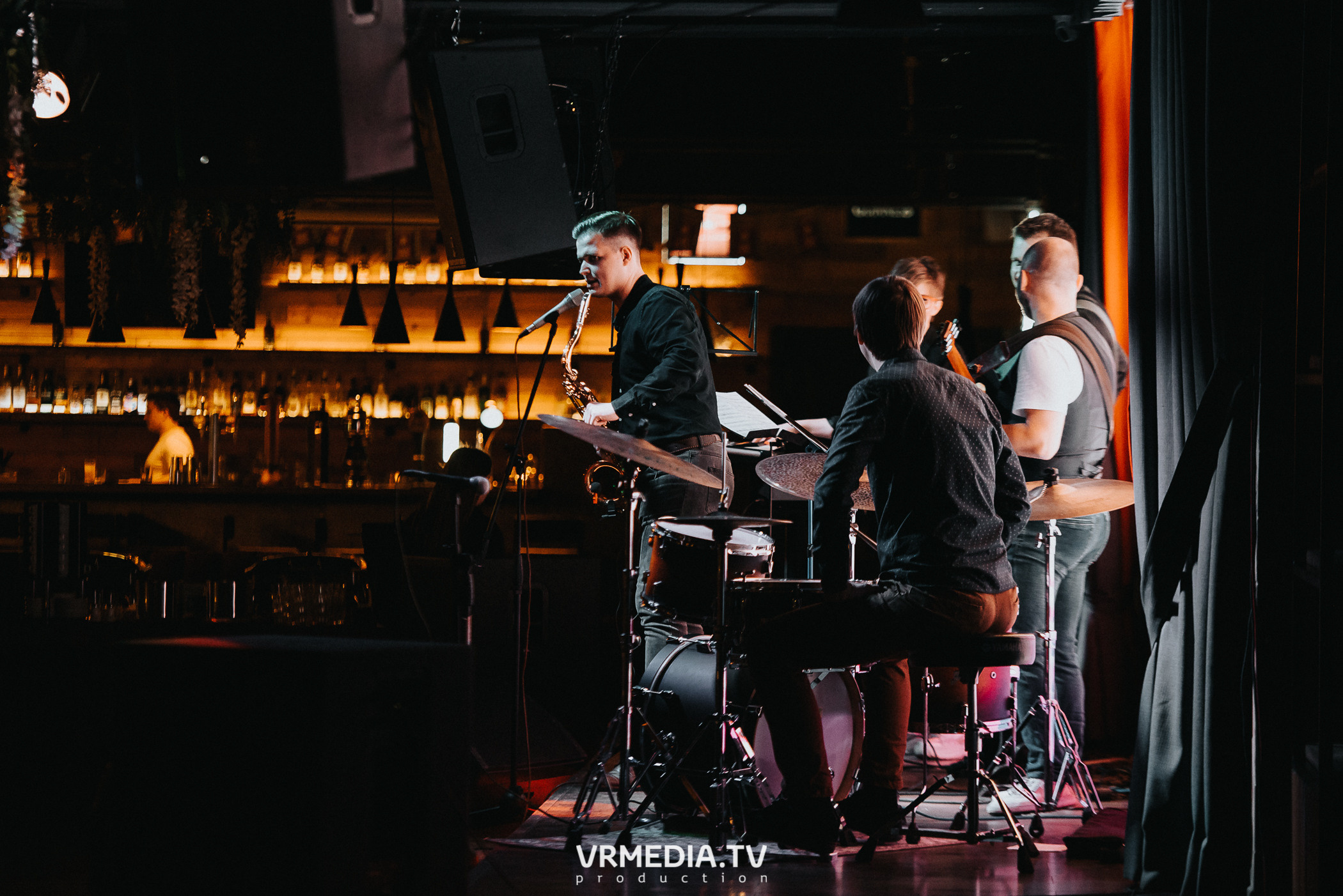 Джазовая среда. Mainstream & Smooth Jazz