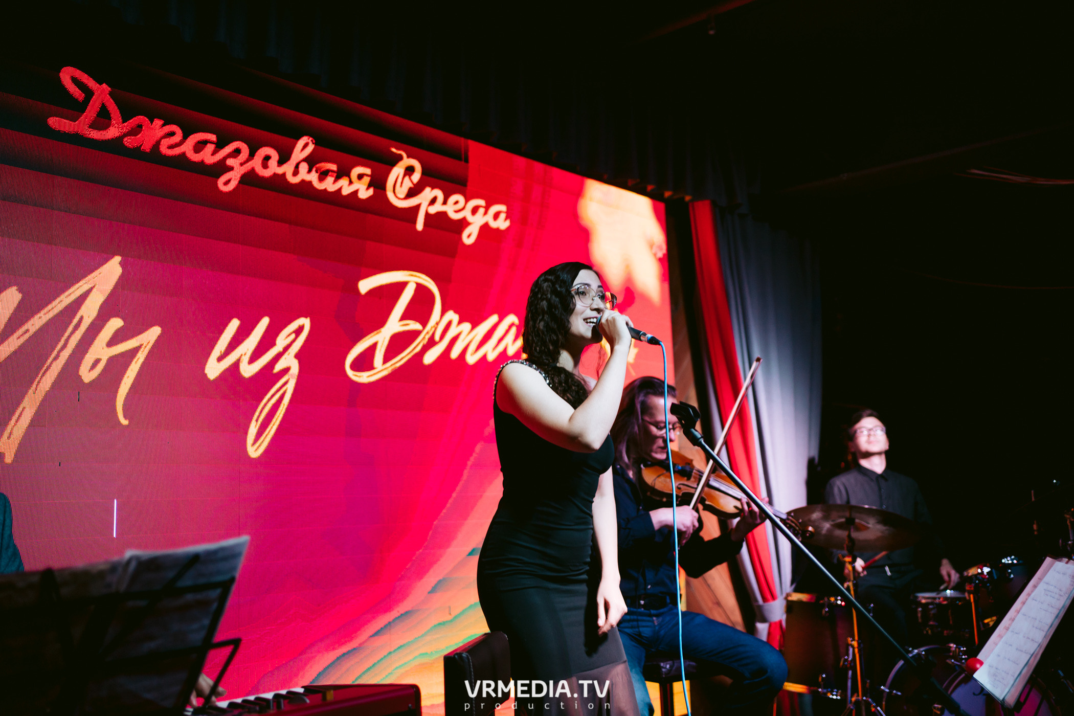 Джазовая среда. Нелли Азизова (Томск)