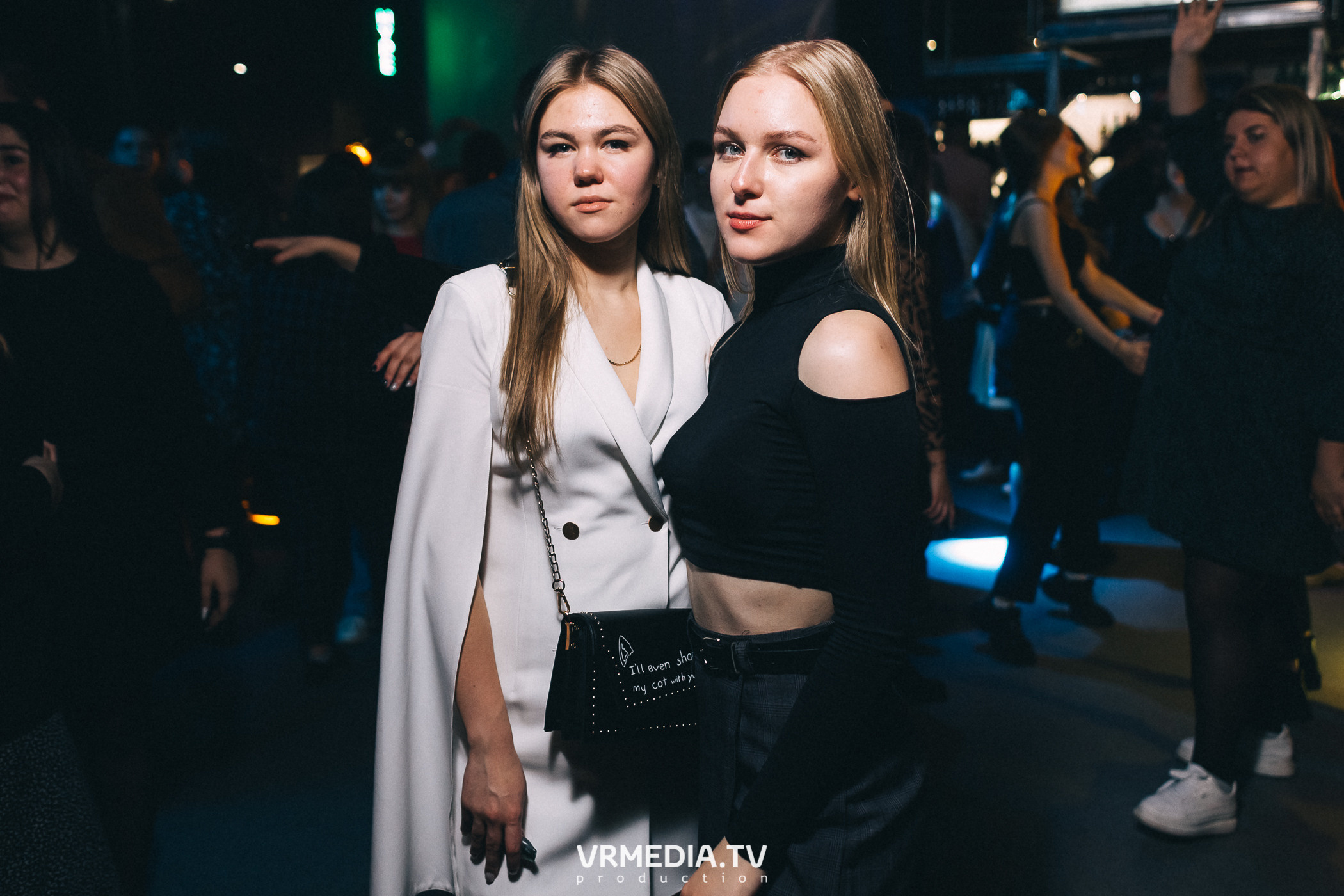 Выходные в баре «DOSKI»