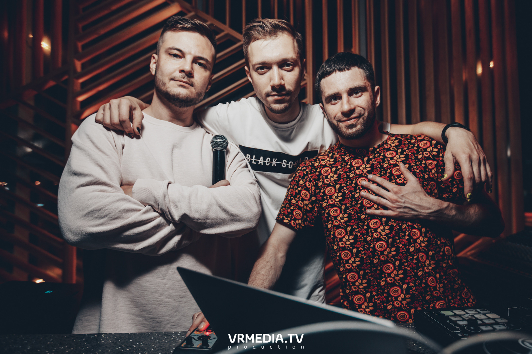 Выходные в баре «DOSKI»