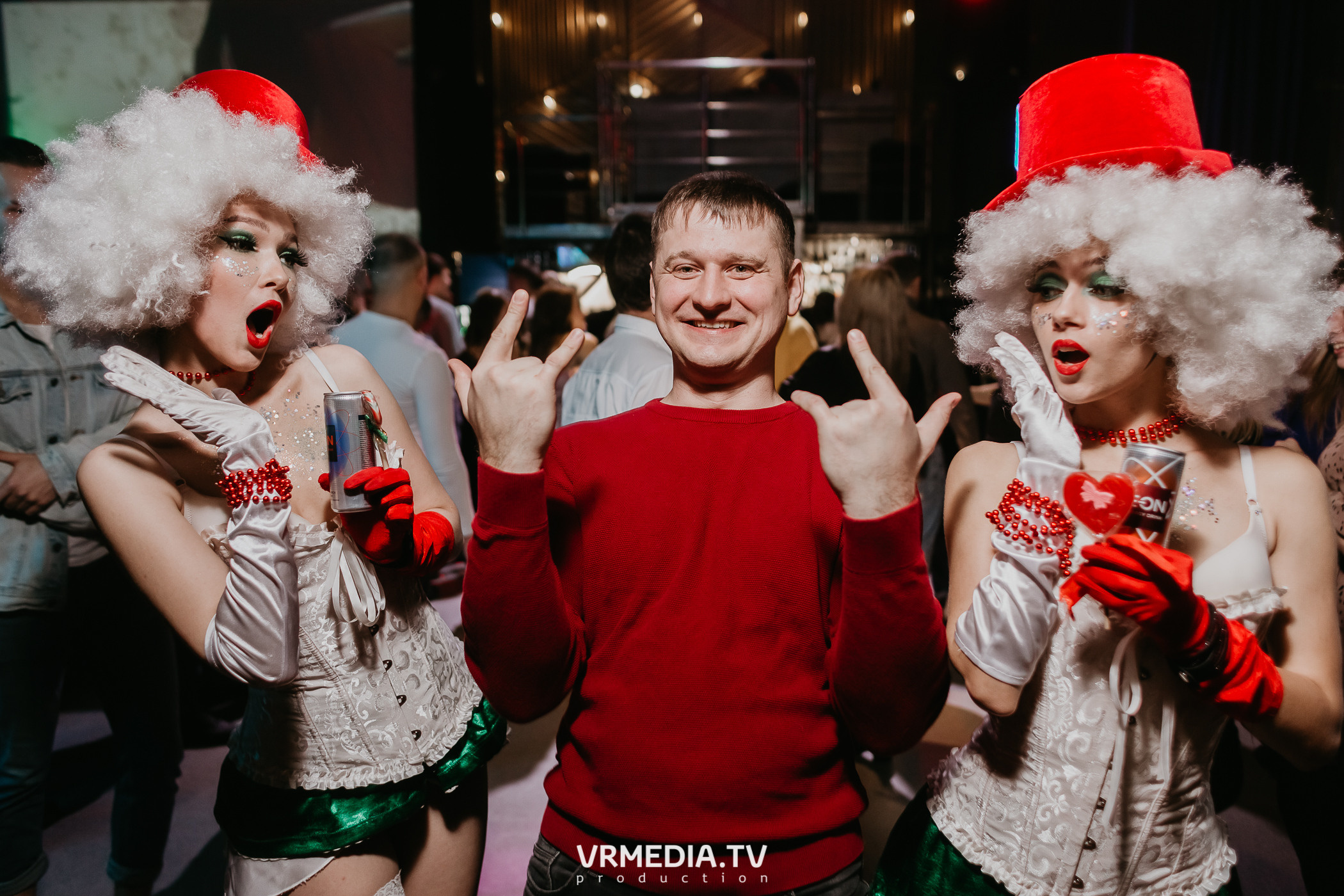 Выходные в баре «DOSKI»