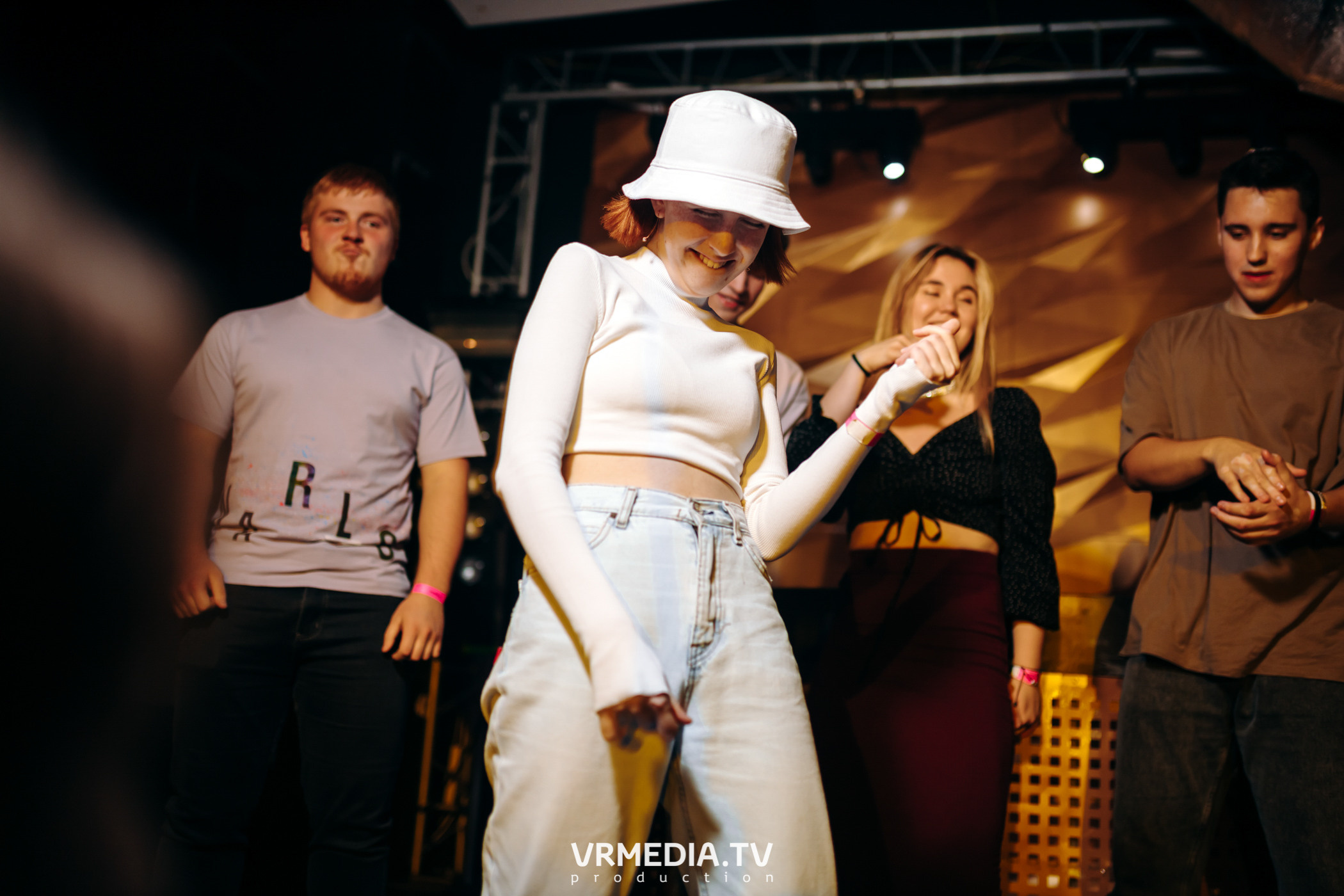 Ночь, Рейв и Мед