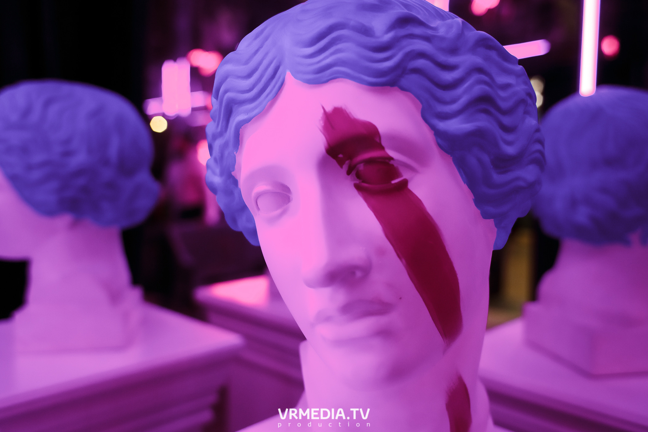 Выходные в караоке-баре «Volna»