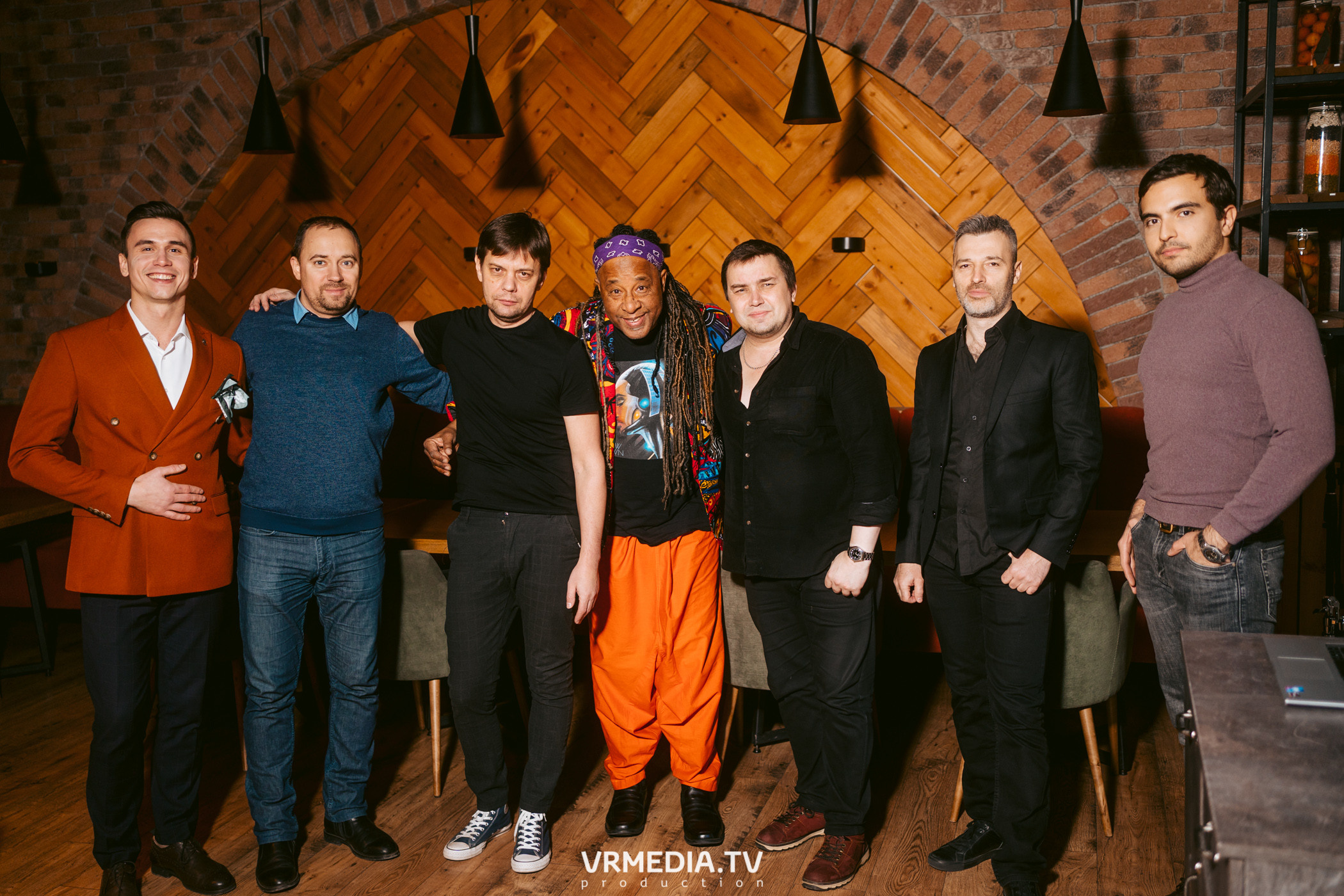 Джазовая среда. Грегг Кофи Браун (Лондон)