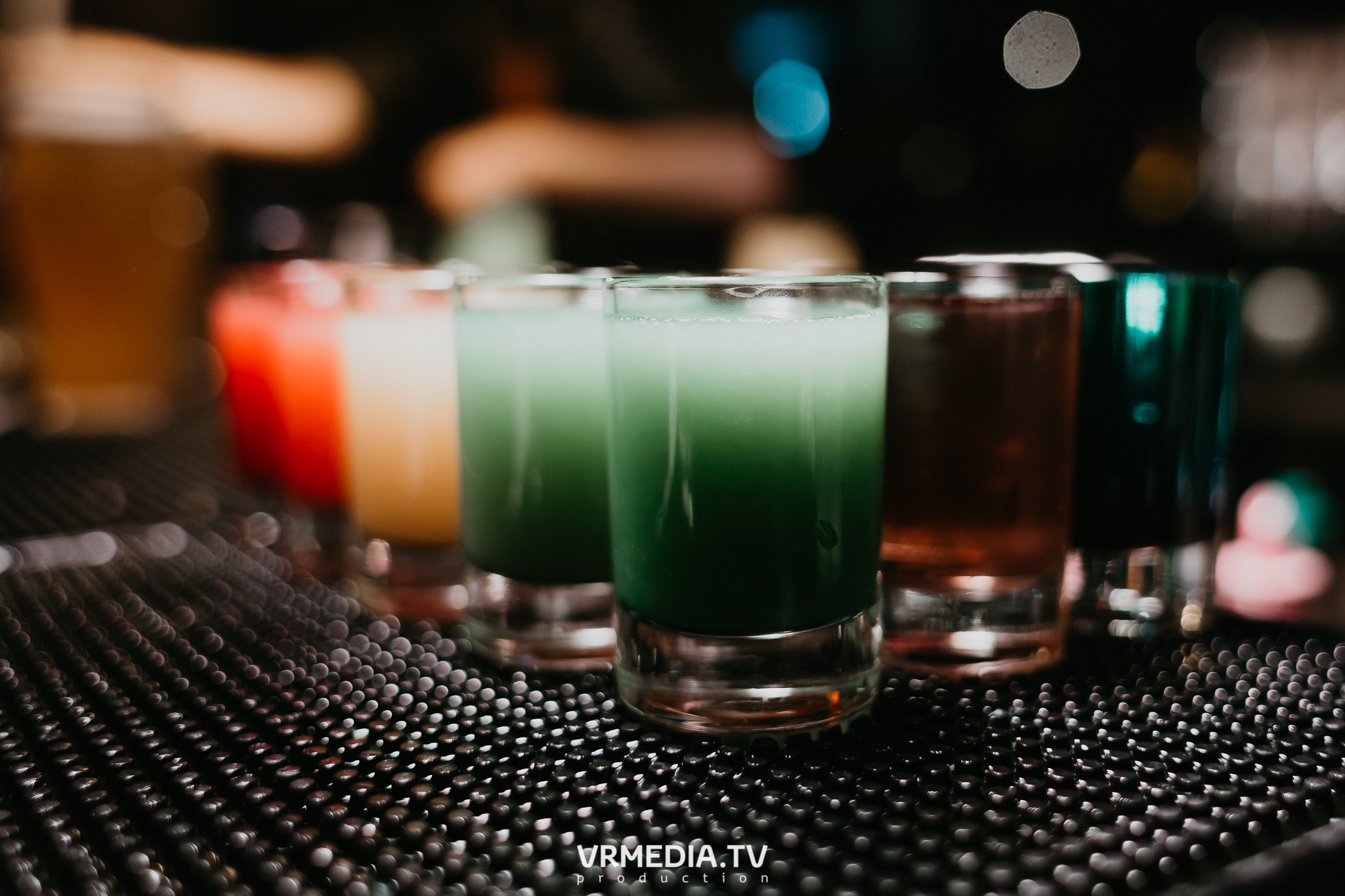 Выходные в баре «DOSKI»