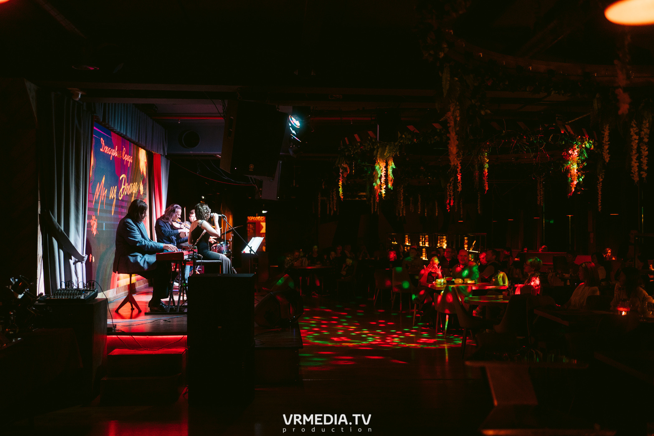 Джазовая среда. Нелли Азизова (Томск)