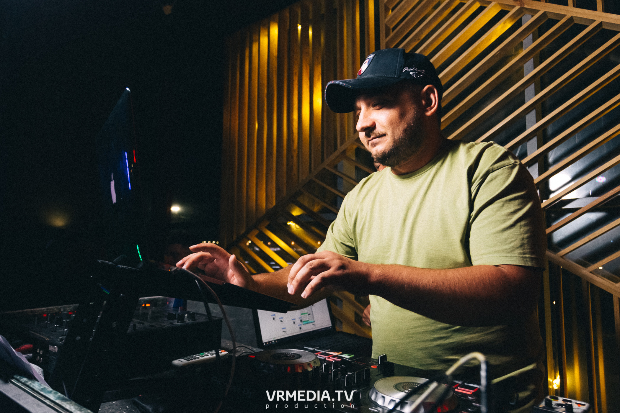 Выходные в баре «DOSKI»