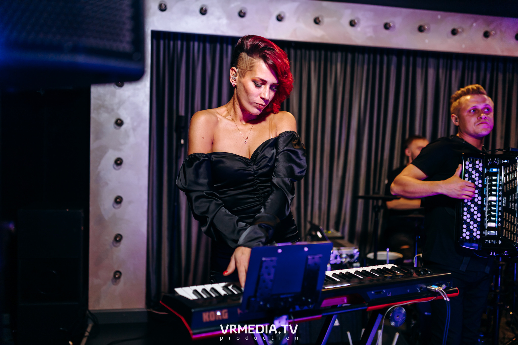 «Жуй орбит без сахара» в караоке-баре «Volna»