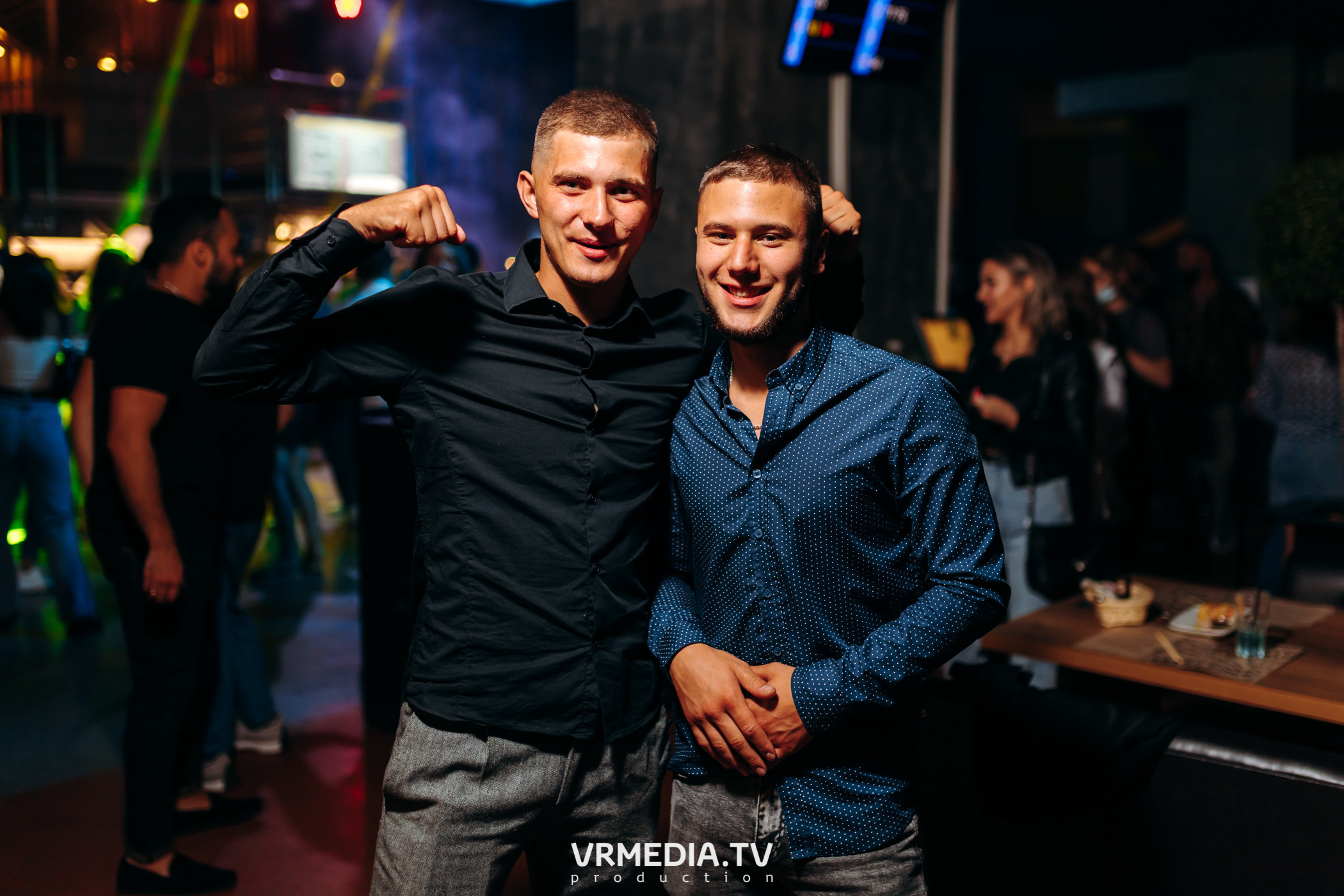 Выходные в баре «DOSKI»