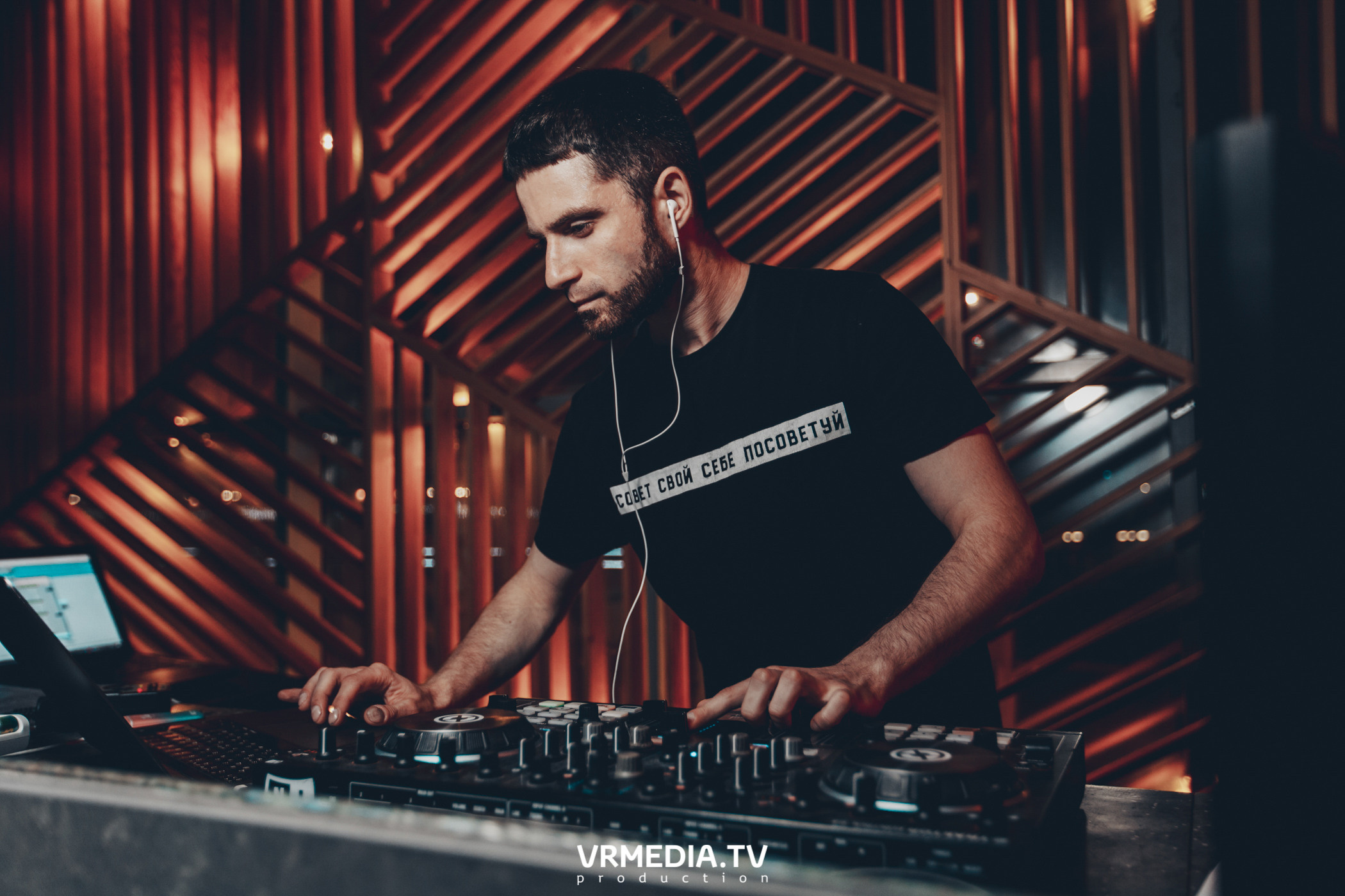 Выходные в баре «DOSKI»