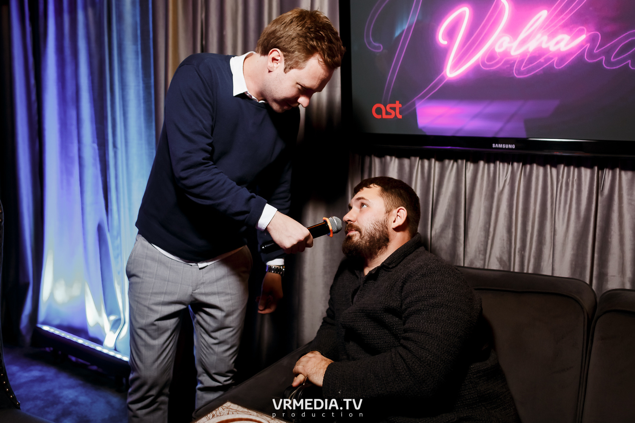 Выходные в караоке-баре «Volna»