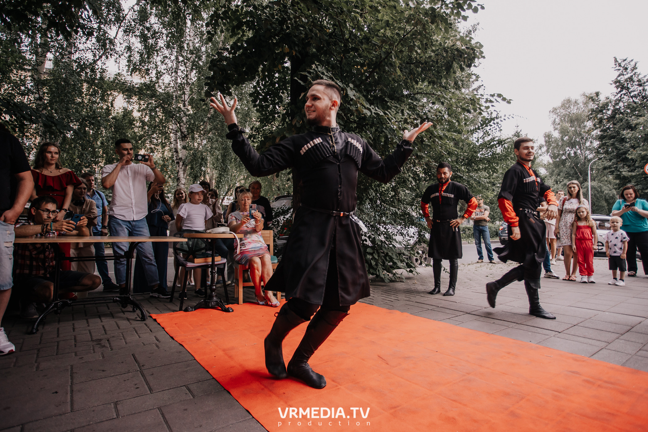 День рождения ресторана «Батоно Хинкали»