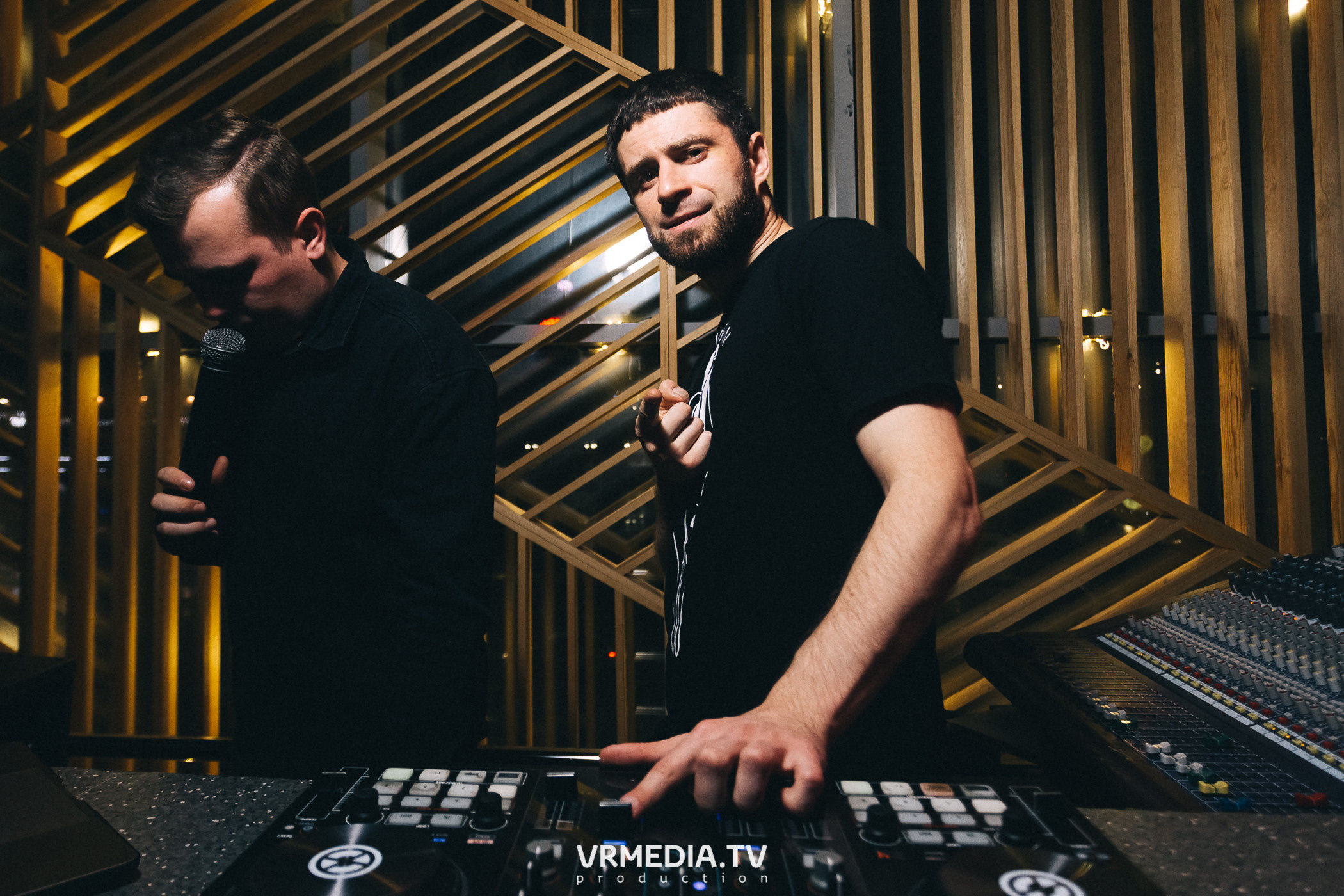 Выходные в баре «DOSKI»