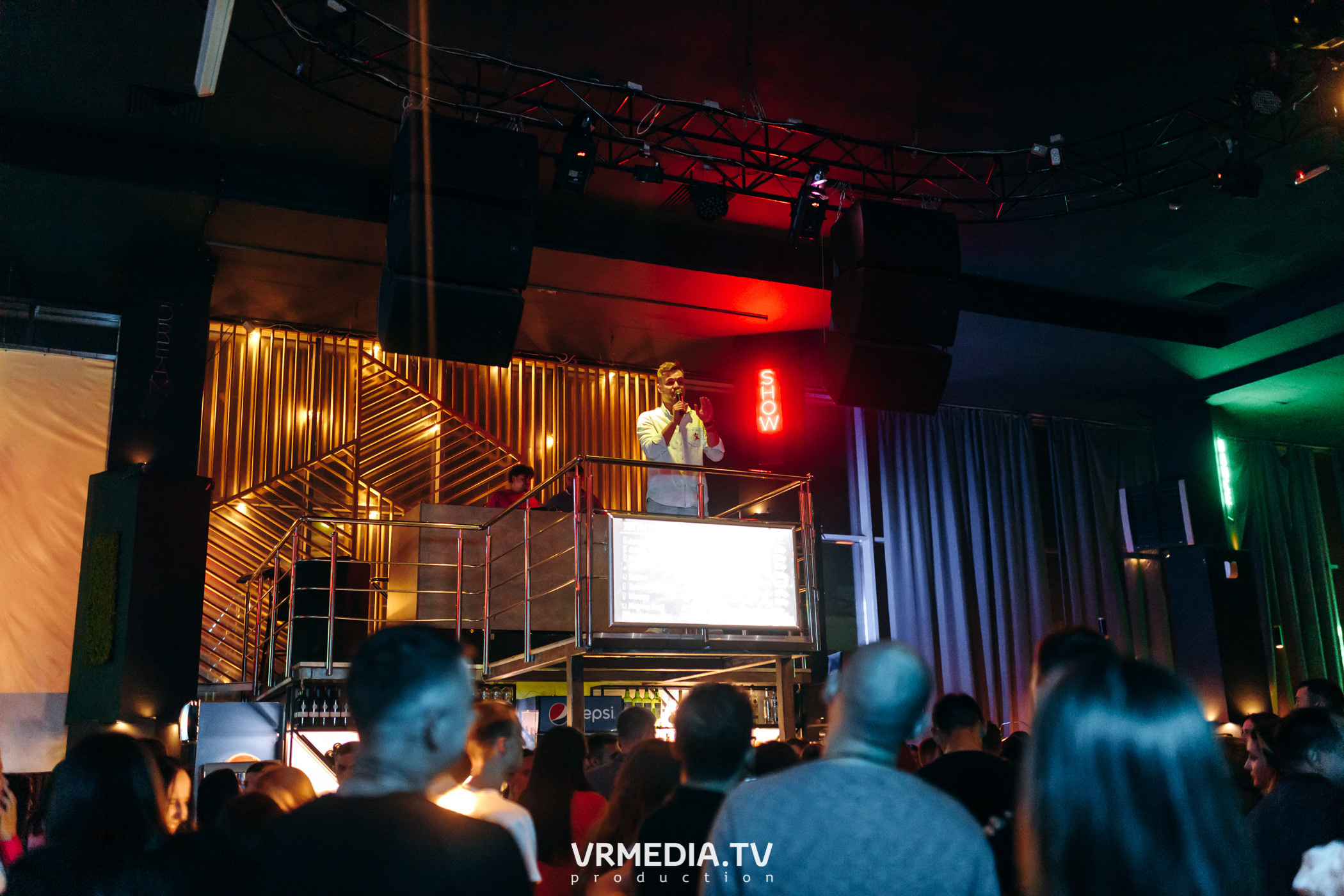 Выходные в баре «DOSKI»