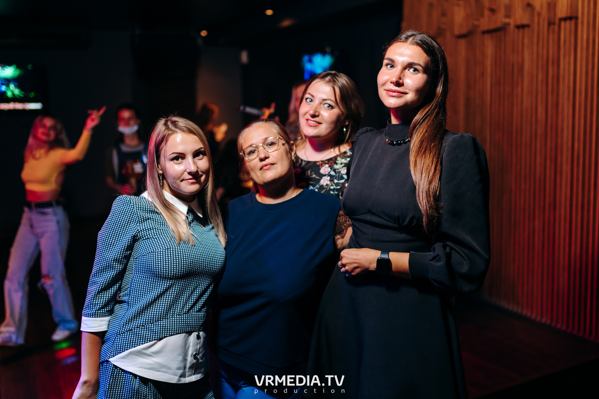 Выходные в баре «DOSKI»