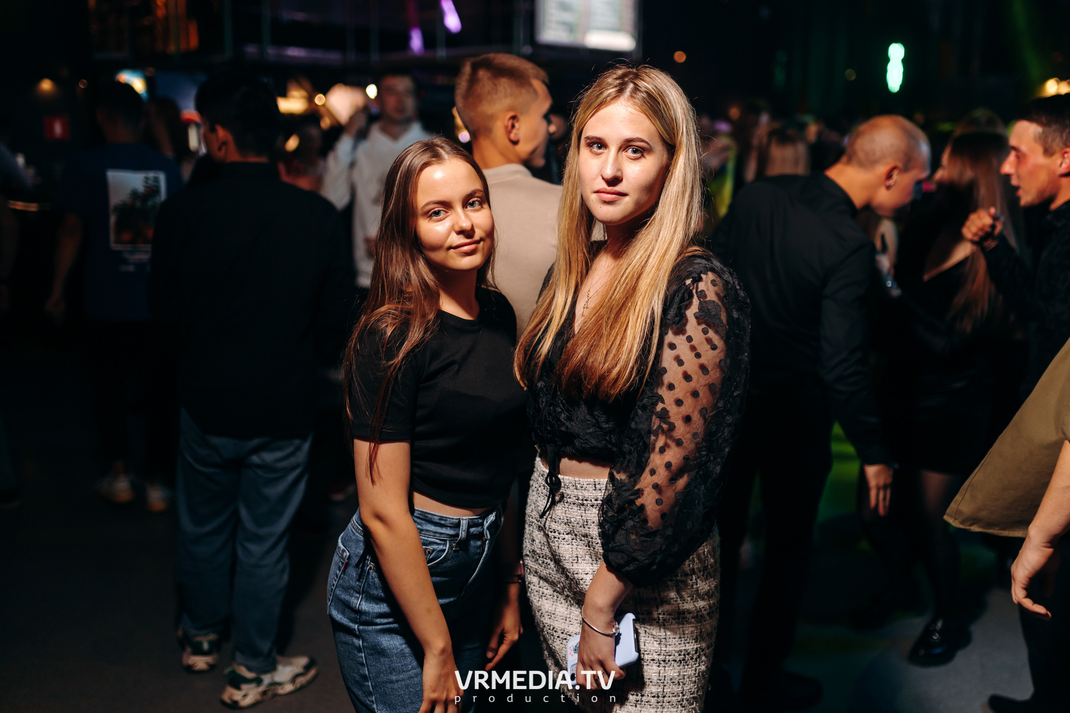 Выходные в баре «DOSKI»