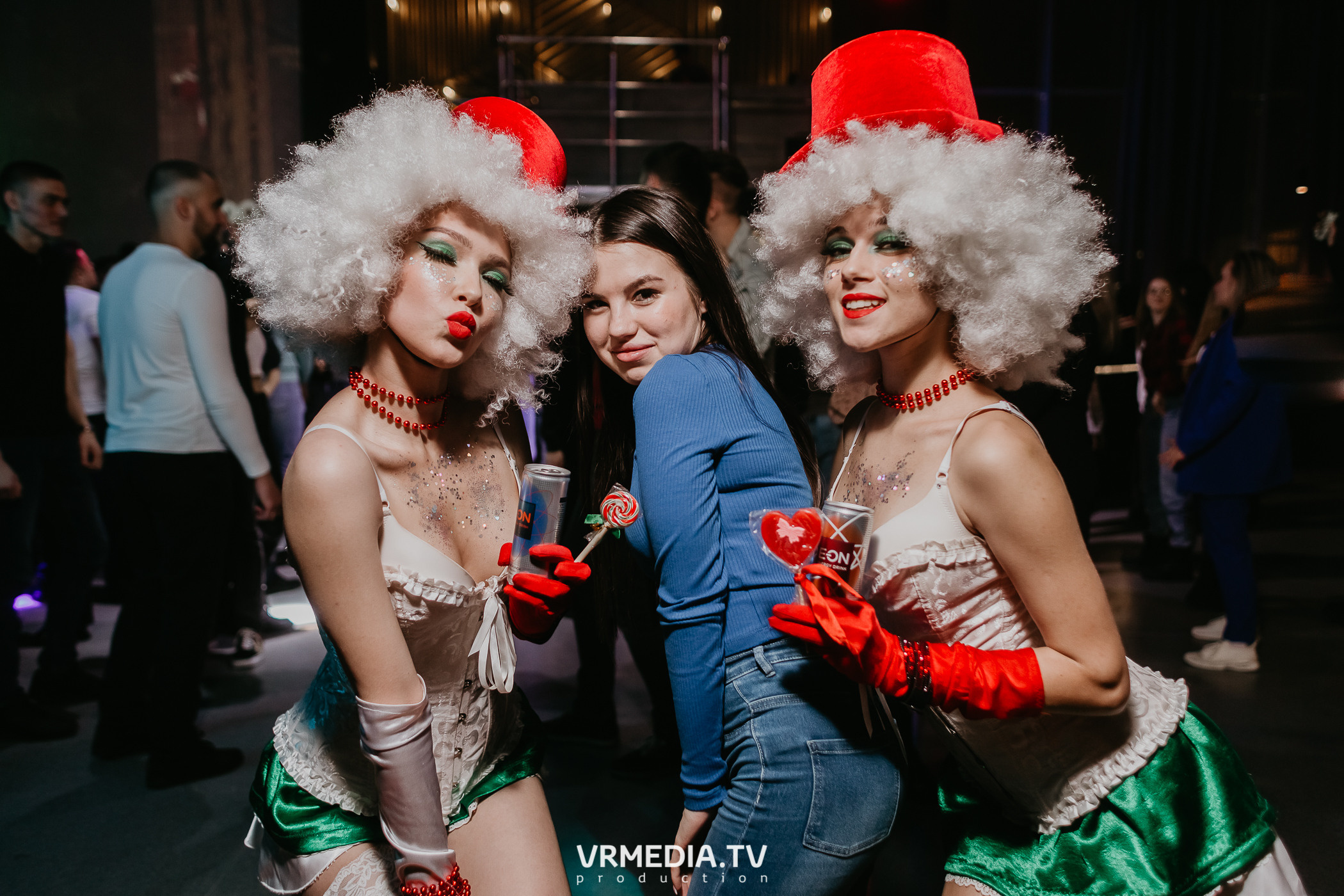 Выходные в баре «DOSKI»