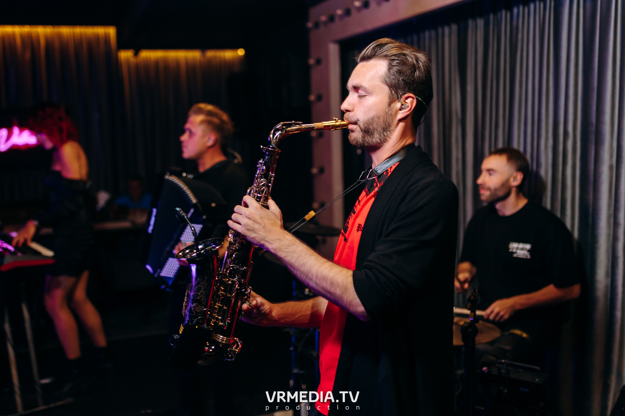 «Жуй орбит без сахара» в караоке-баре «Volna»